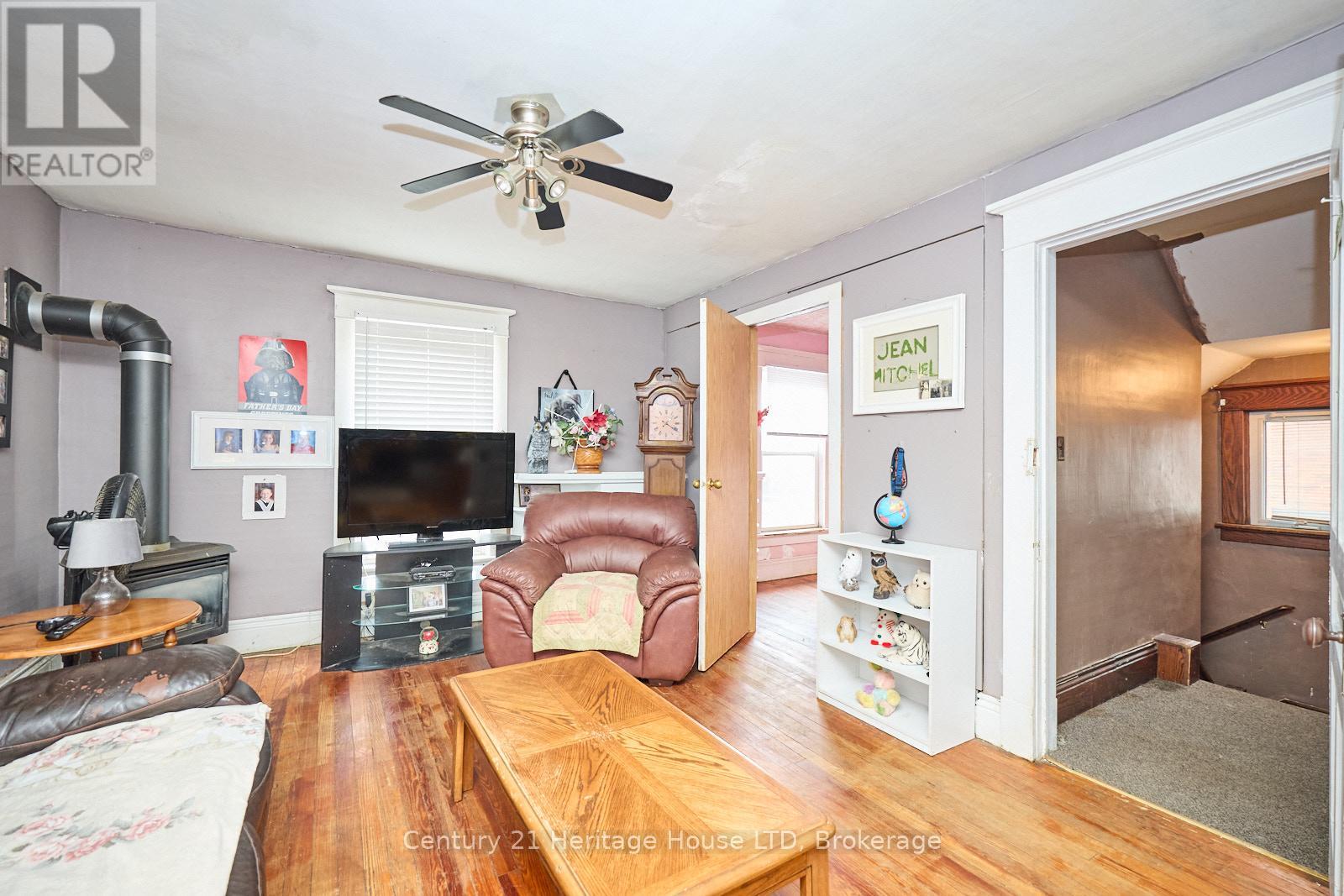 218 Phipps Street, Fort Erie (Central), Ontario  L2A 2V5 - Photo 20 - X12928368