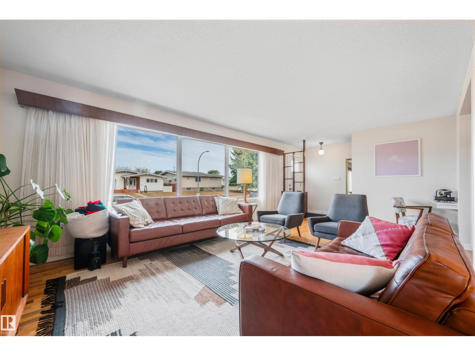 7811 148 Av Nw, Edmonton, Alberta  T5C 2T8 - Photo 5 - E4479335