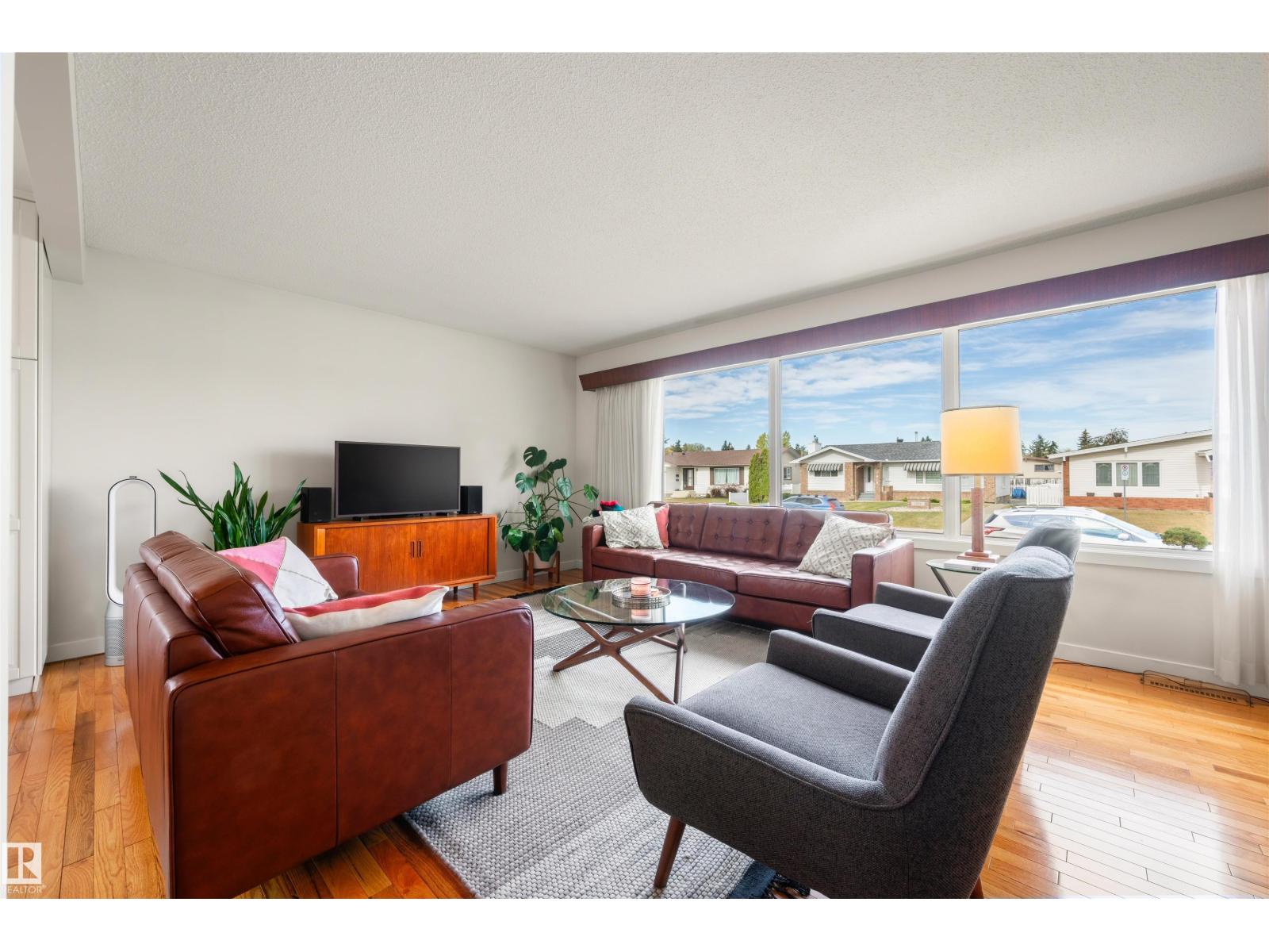 7811 148 Av Nw, Edmonton, Alberta  T5C 2T8 - Photo 4 - E4479335