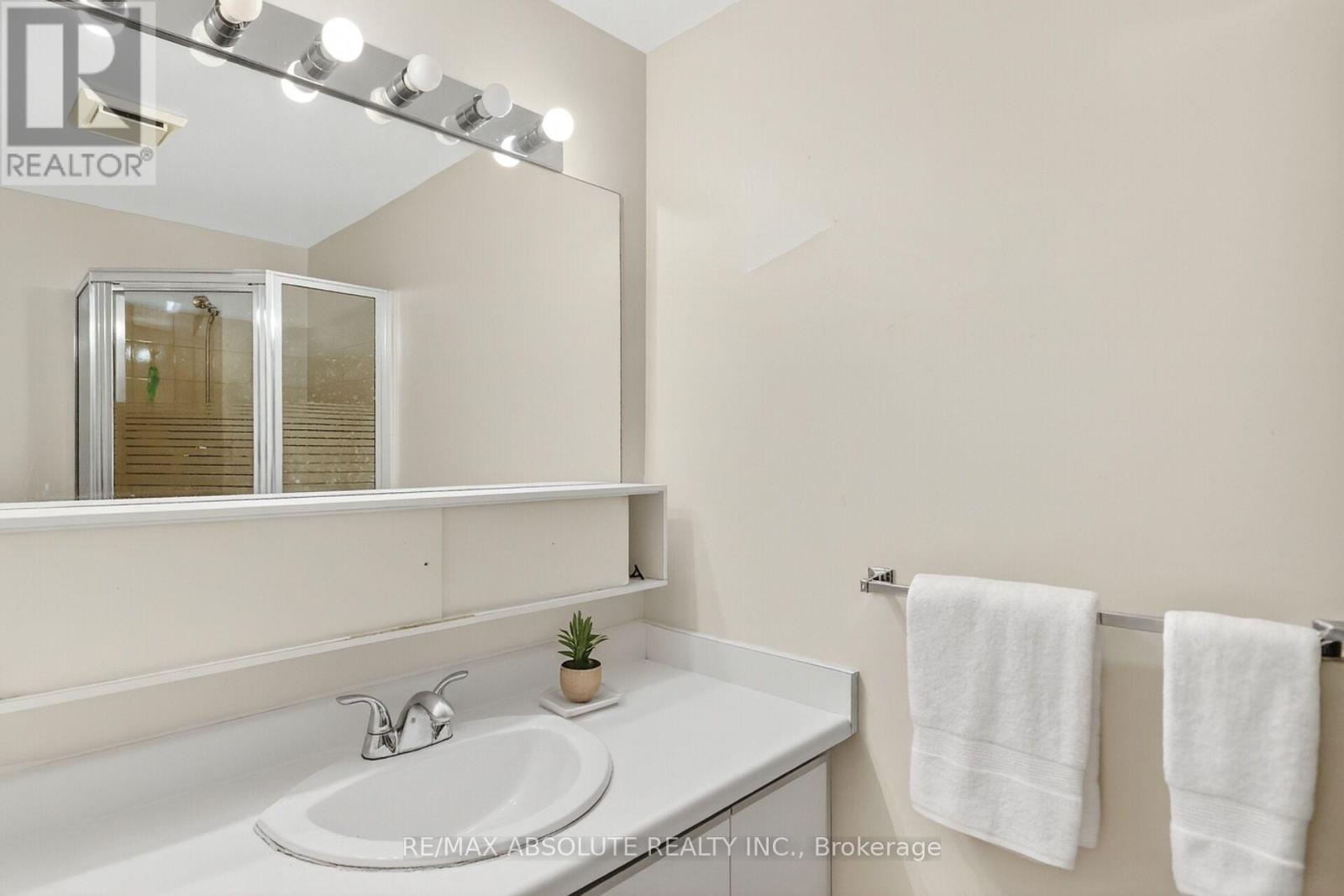 315 - 960 Teron Road, Ottawa, Ontario  K2K 2B6 - Photo 15 - X12928738