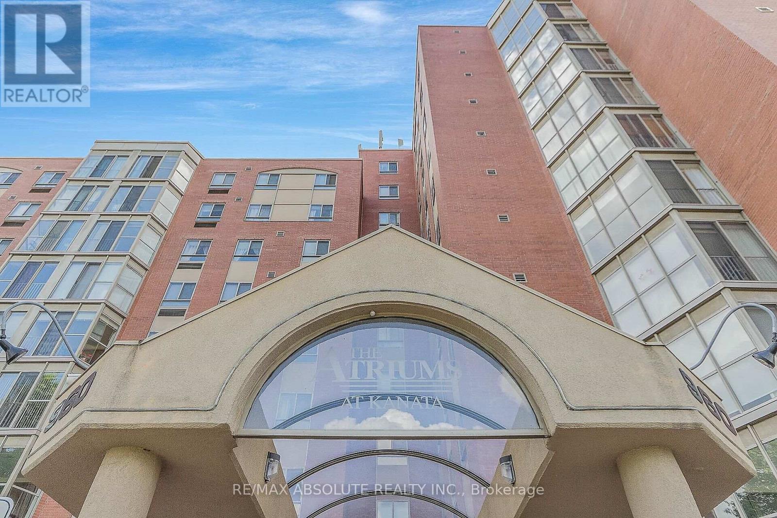 315 - 960 Teron Road, Ottawa, Ontario  K2K 2B6 - Photo 2 - X12928738