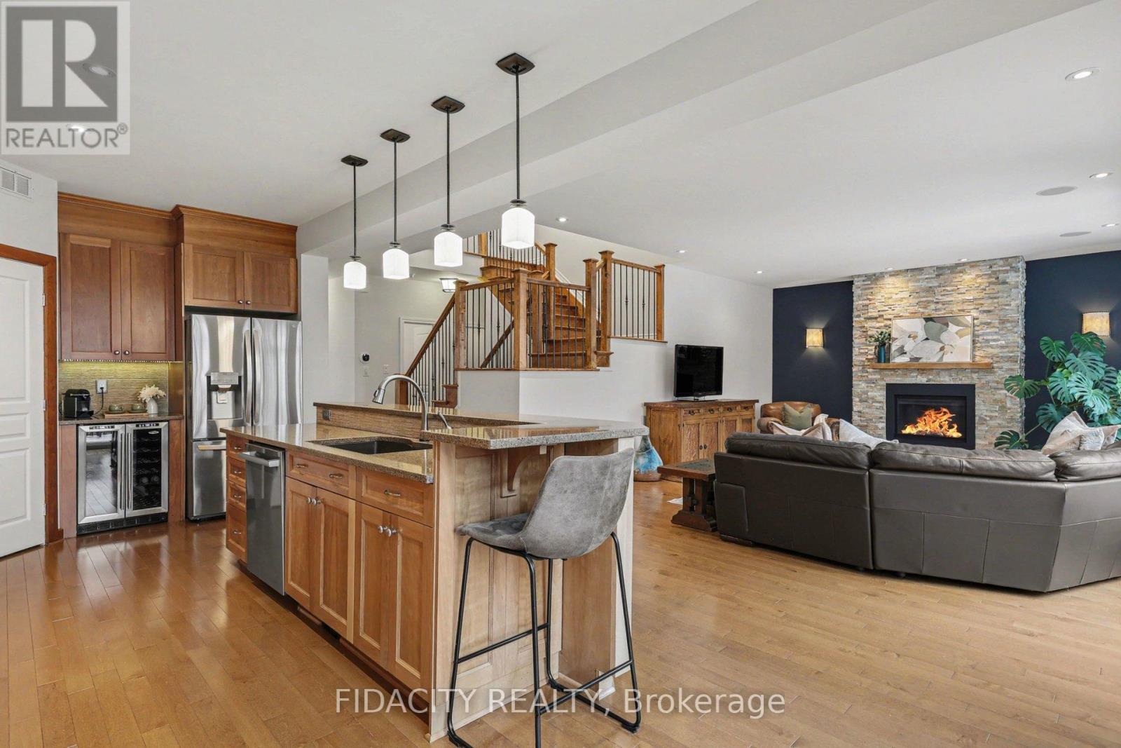 514 Bryce Place, Ottawa, Ontario  K2S 0N2 - Photo 10 - X12928958