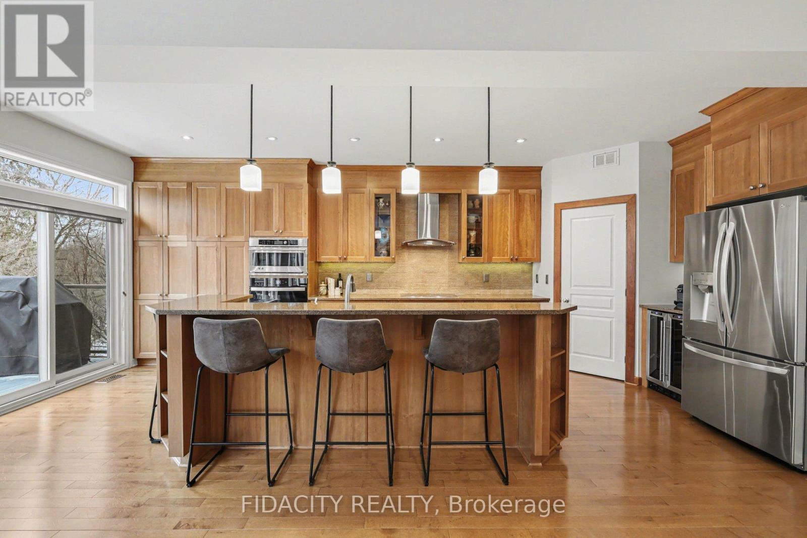 514 Bryce Place, Ottawa, Ontario  K2S 0N2 - Photo 11 - X12928958