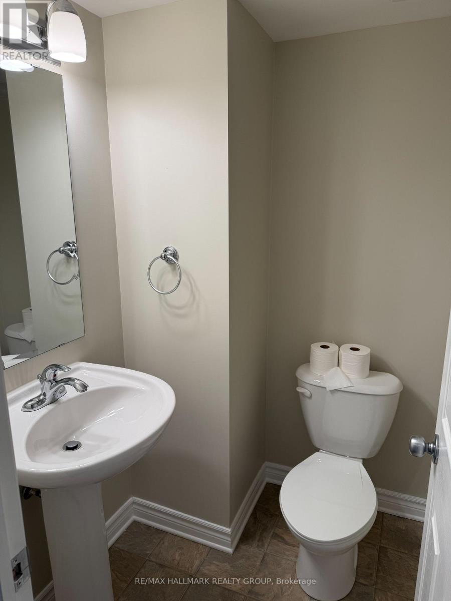 35 - 755 Lakeridge Drive, Ottawa, Ontario  K4A 0N5 - Photo 7 - X12928980