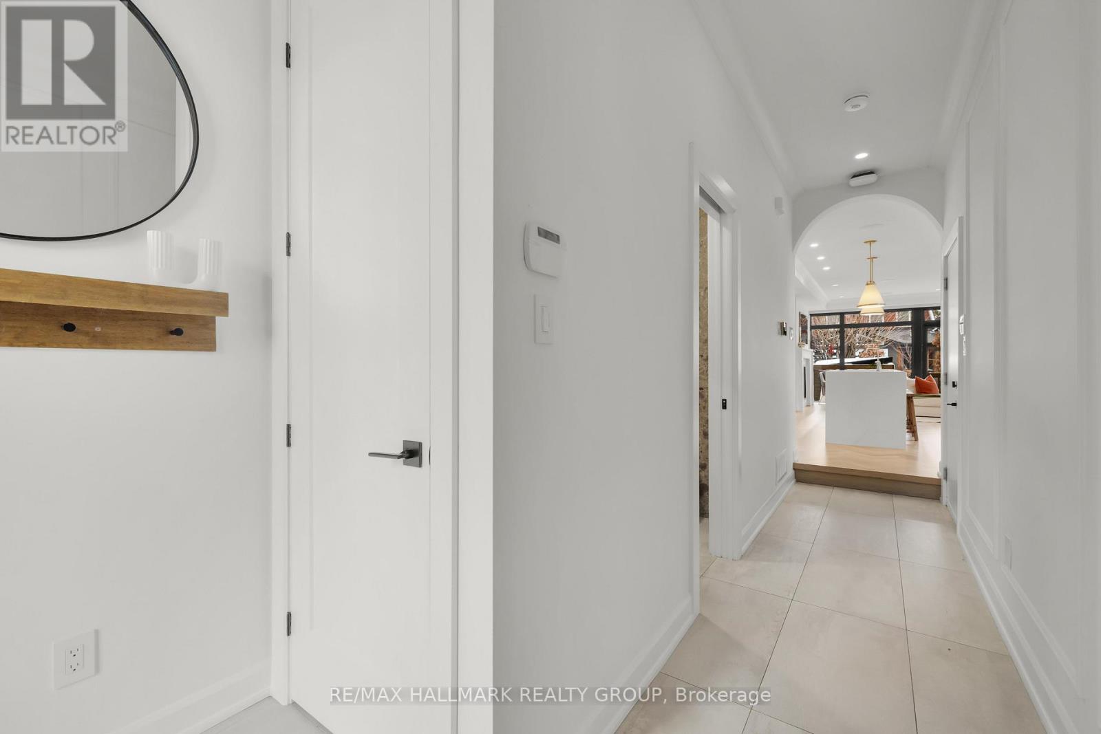 77a Kenora Street, Ottawa, Ontario  K1Y 3K9 - Photo 3 - X12928992