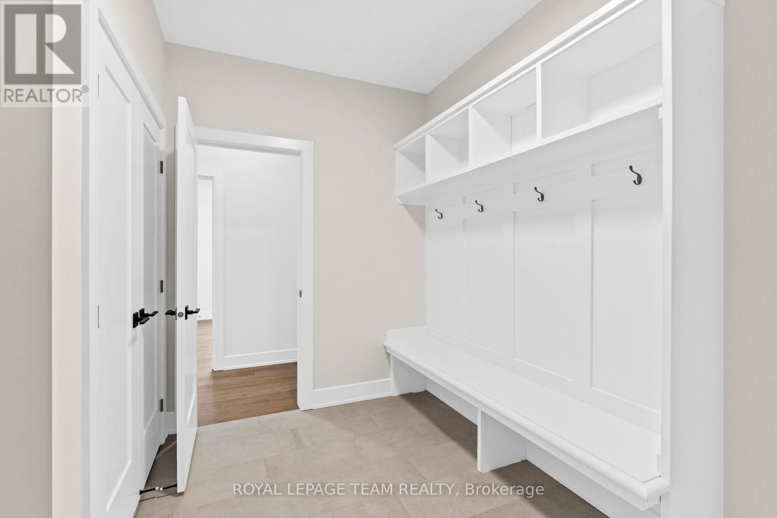 79 Hogan Drive, Mcnab/braeside, Ontario  K7S 0L1 - Photo 33 - X12929046