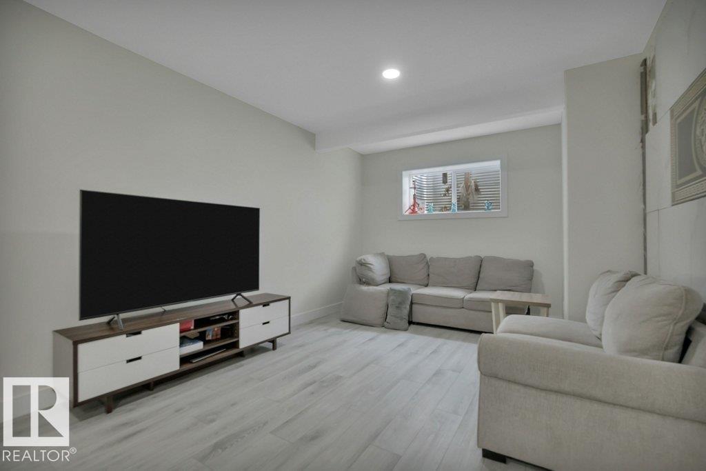 1232 Eaton Ln Nw, Edmonton, Alberta  T6M 1M9 - Photo 36 - E4479276