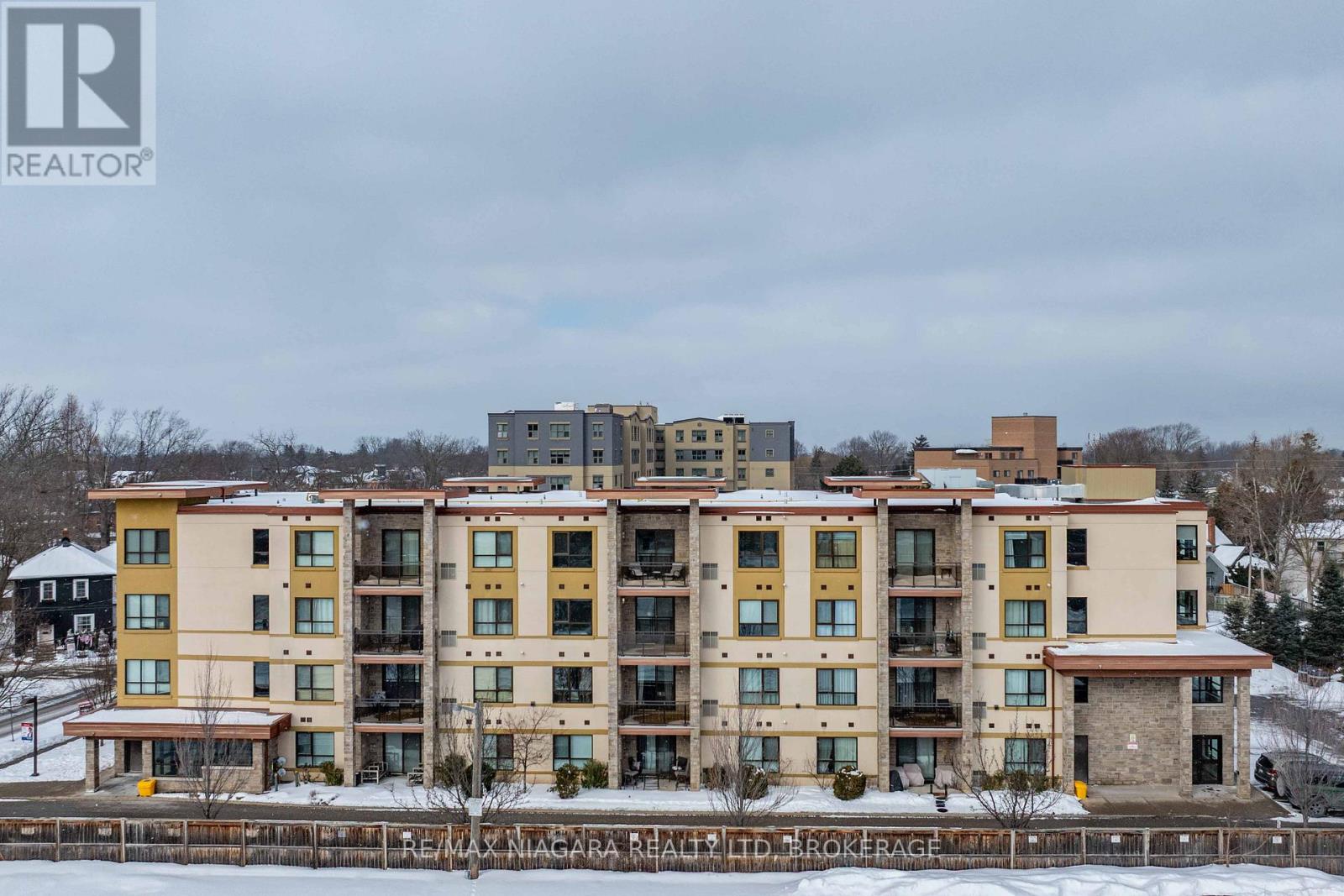 404 - 26 Wellington Street, St. Catharines, Ontario  L2R 5P8 - Photo 27 - X12929028