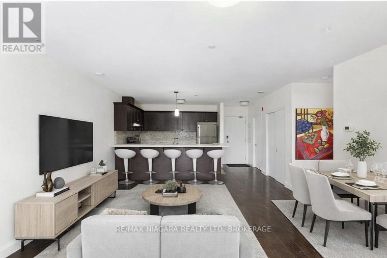 404 - 26 Wellington Street, St. Catharines, Ontario  L2R 5P8 - Photo 9 - X12929028