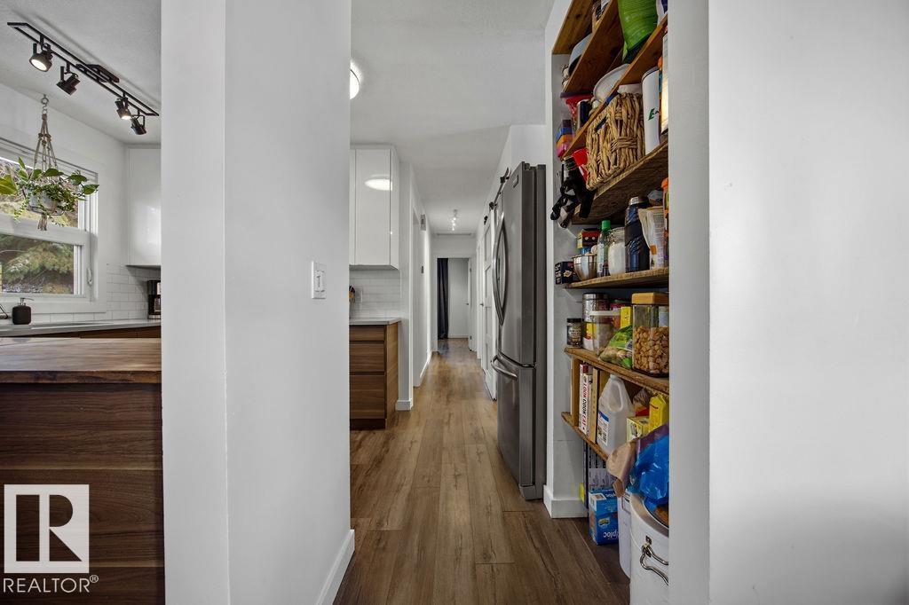 8816 25a Av Nw, Edmonton, Alberta  T6K 2W7 - Photo 19 - E4479294