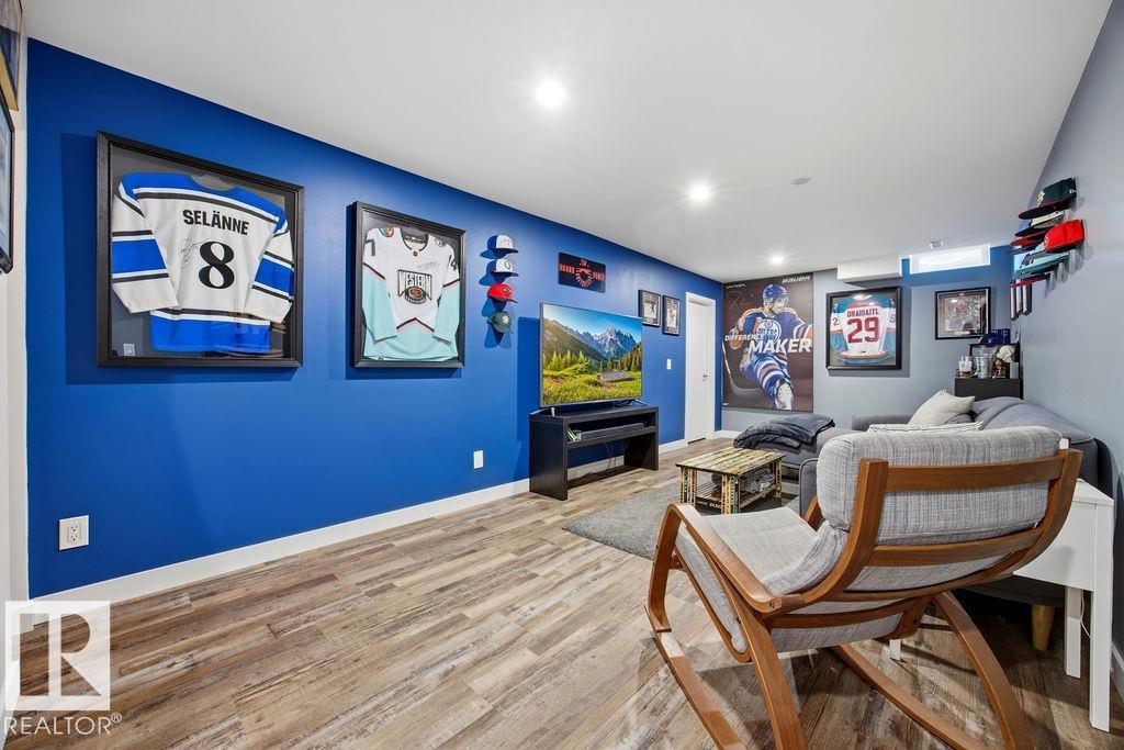 8816 25a Av Nw, Edmonton, Alberta  T6K 2W7 - Photo 35 - E4479294