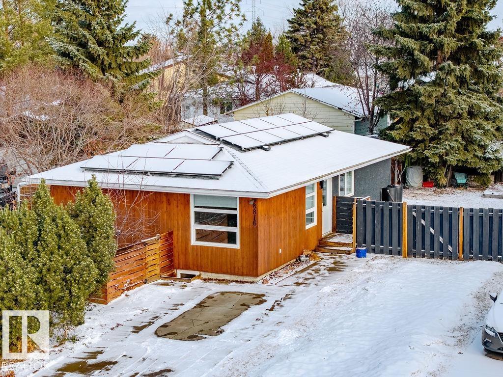 8816 25a Av Nw, Edmonton, Alberta  T6K 2W7 - Photo 1 - E4479294