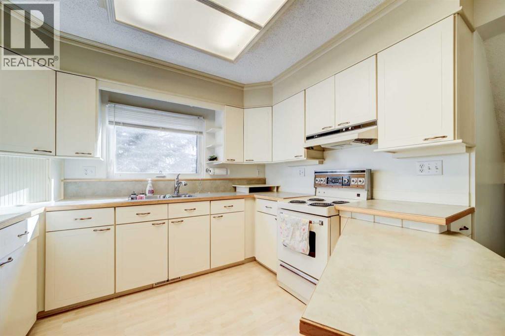 129 Oxford Road W, Lethbridge, Alberta  T1K 4V6 - Photo 19 - A2296940