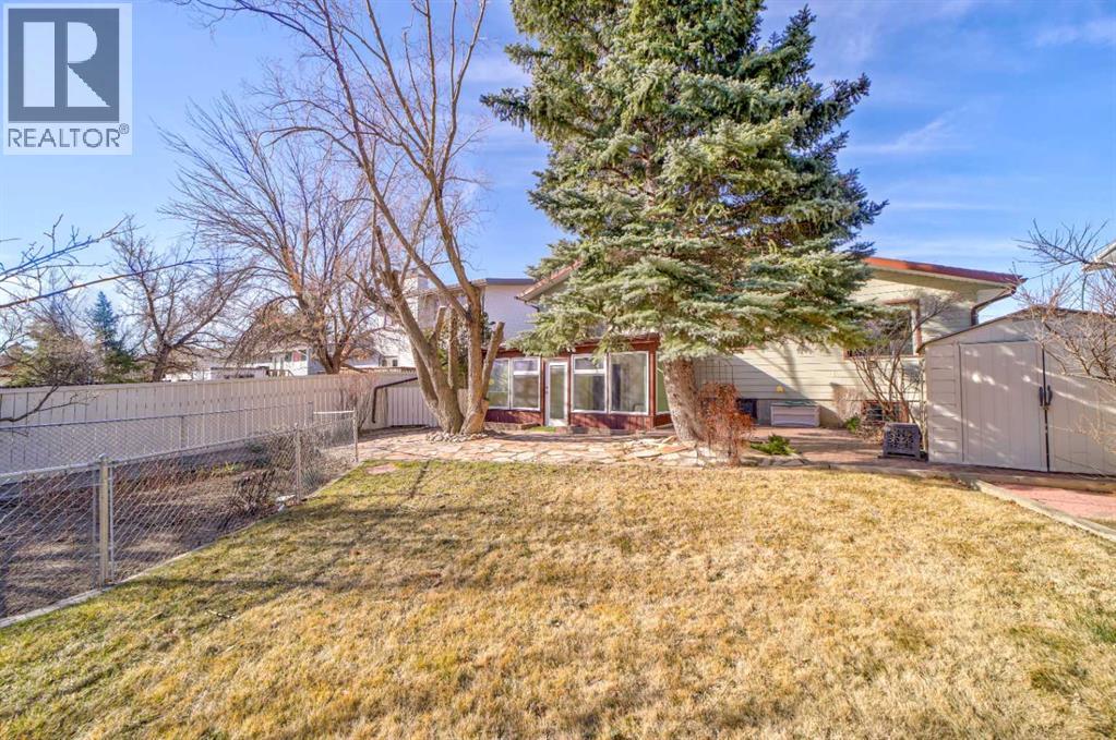 129 Oxford Road W, Lethbridge, Alberta  T1K 4V6 - Photo 3 - A2296940