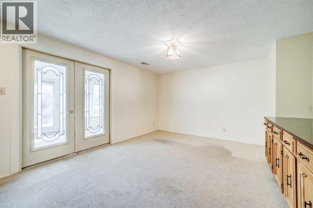 129 Oxford Road W, Lethbridge, Alberta  T1K 4V6 - Photo 33 - A2296940