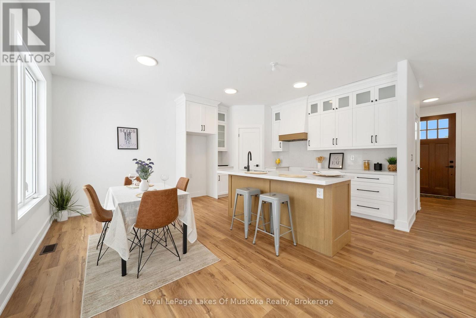 1 Meadow Acres Road, Oro-Medonte, Ontario  L0K 2G1 - Photo 12 - S12928836