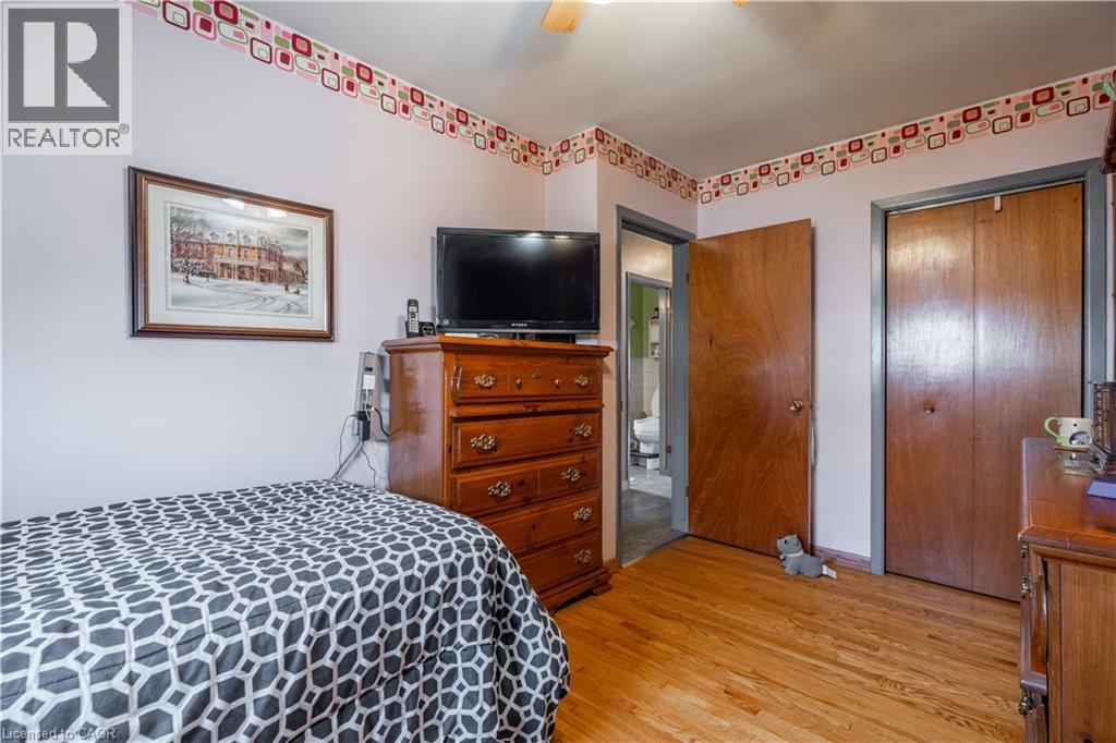 161 East 24th Street, Hamilton, Ontario  L8V 2Y2 - Photo 10 - 40814382