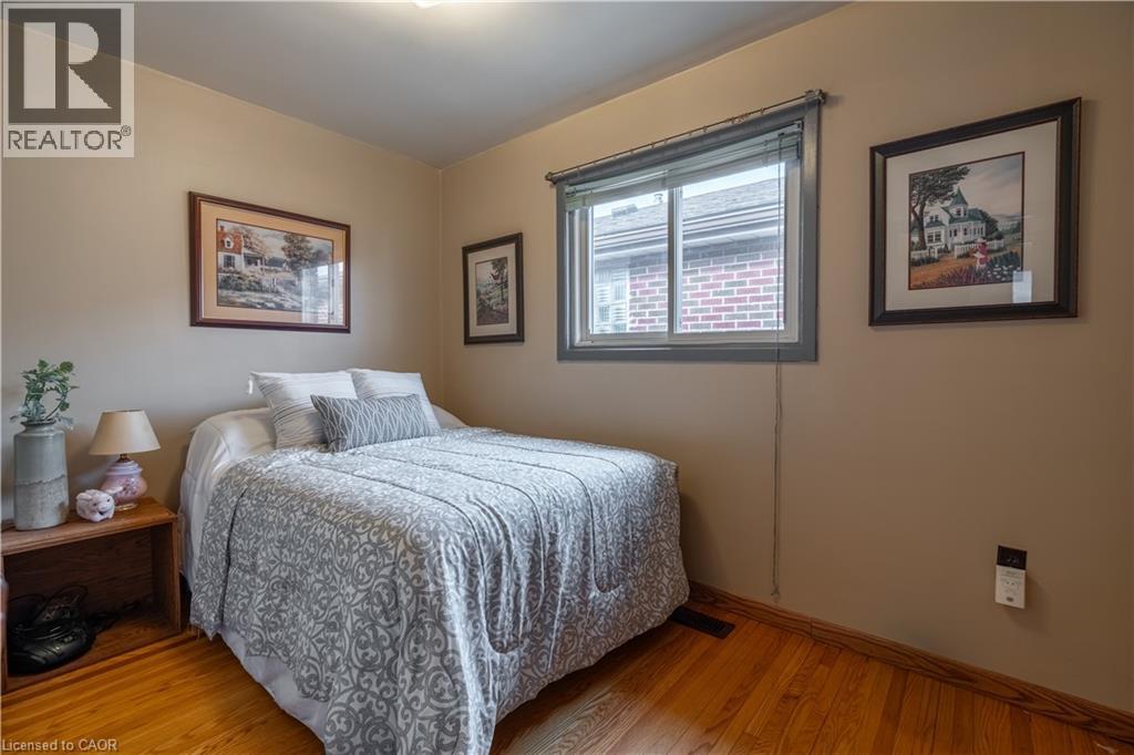 161 East 24th Street, Hamilton, Ontario  L8V 2Y2 - Photo 8 - 40814382