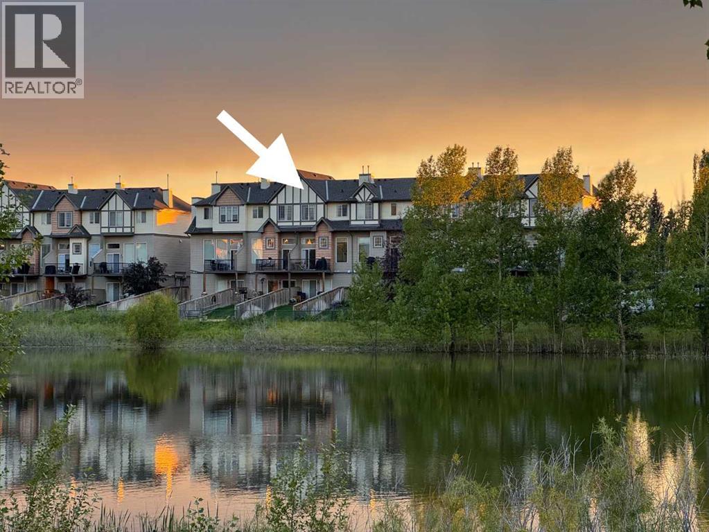 44 Everridge Common Sw, Calgary, Alberta  T2Y 5G9 - Photo 2 - A2260986