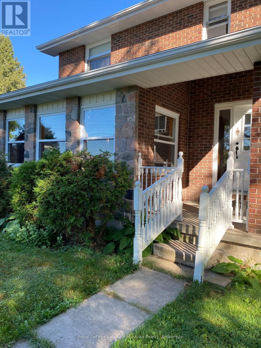 96 520 Highway W, Burk's Falls, Ontario  P0C 1A0 - Photo 3 - X12928874