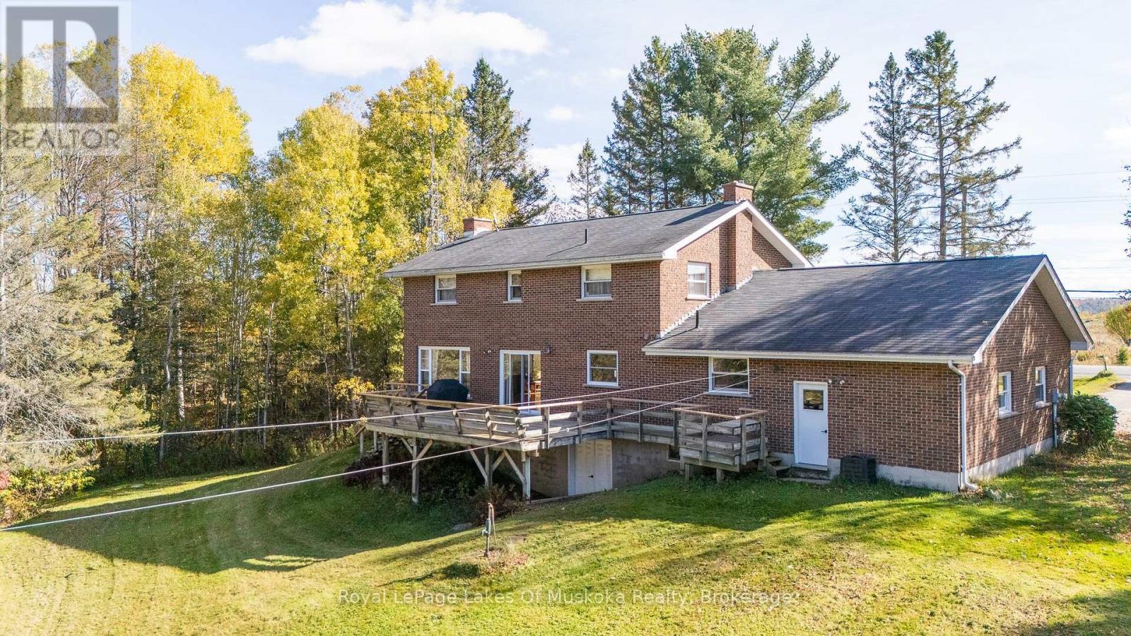 96 520 Highway W, Burk's Falls, Ontario  P0C 1A0 - Photo 6 - X12928874