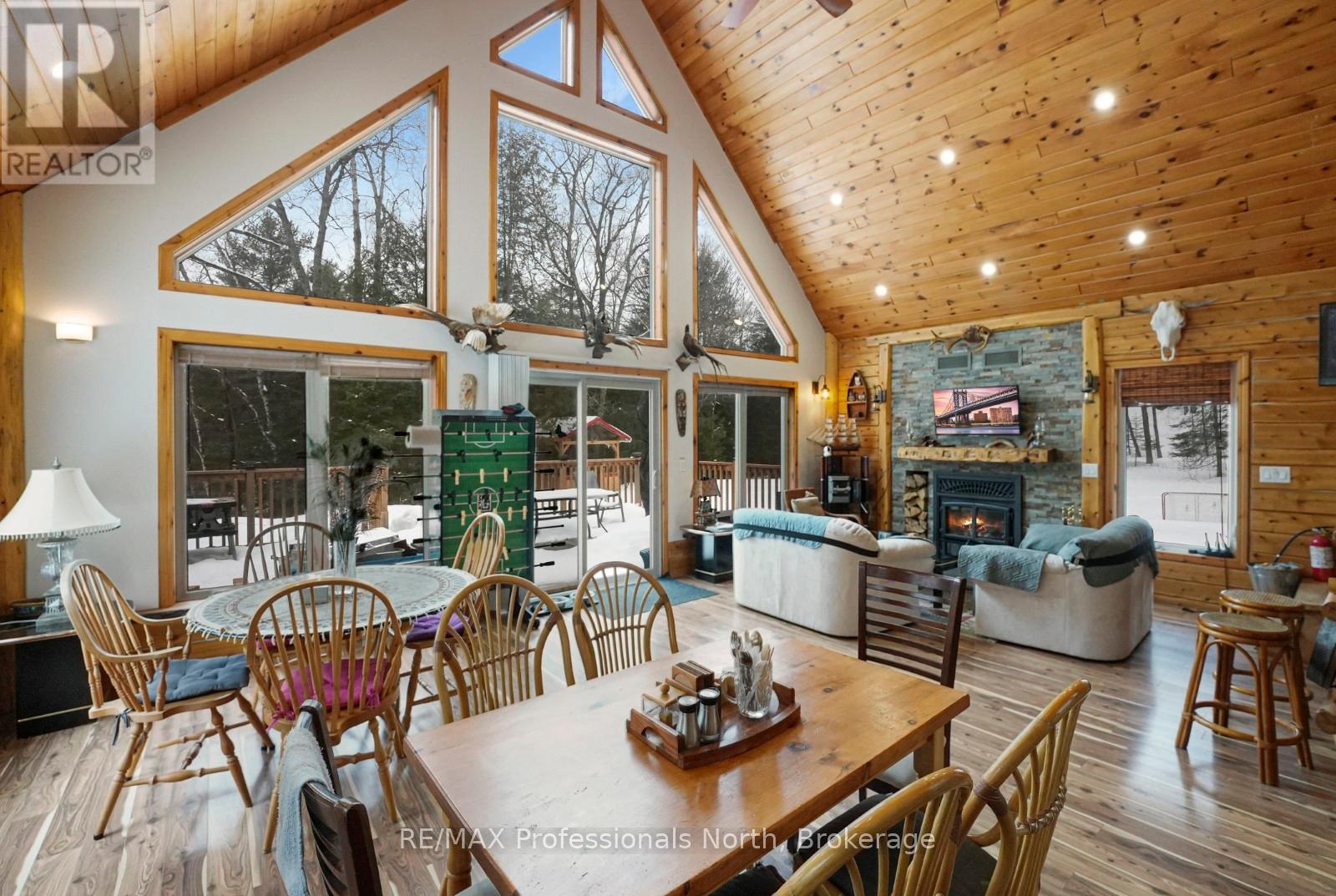 1029 Cranberry Lake Road, Dysart Et Al (Guilford), Ontario  K0M 1S0 - Photo 12 - X12928880