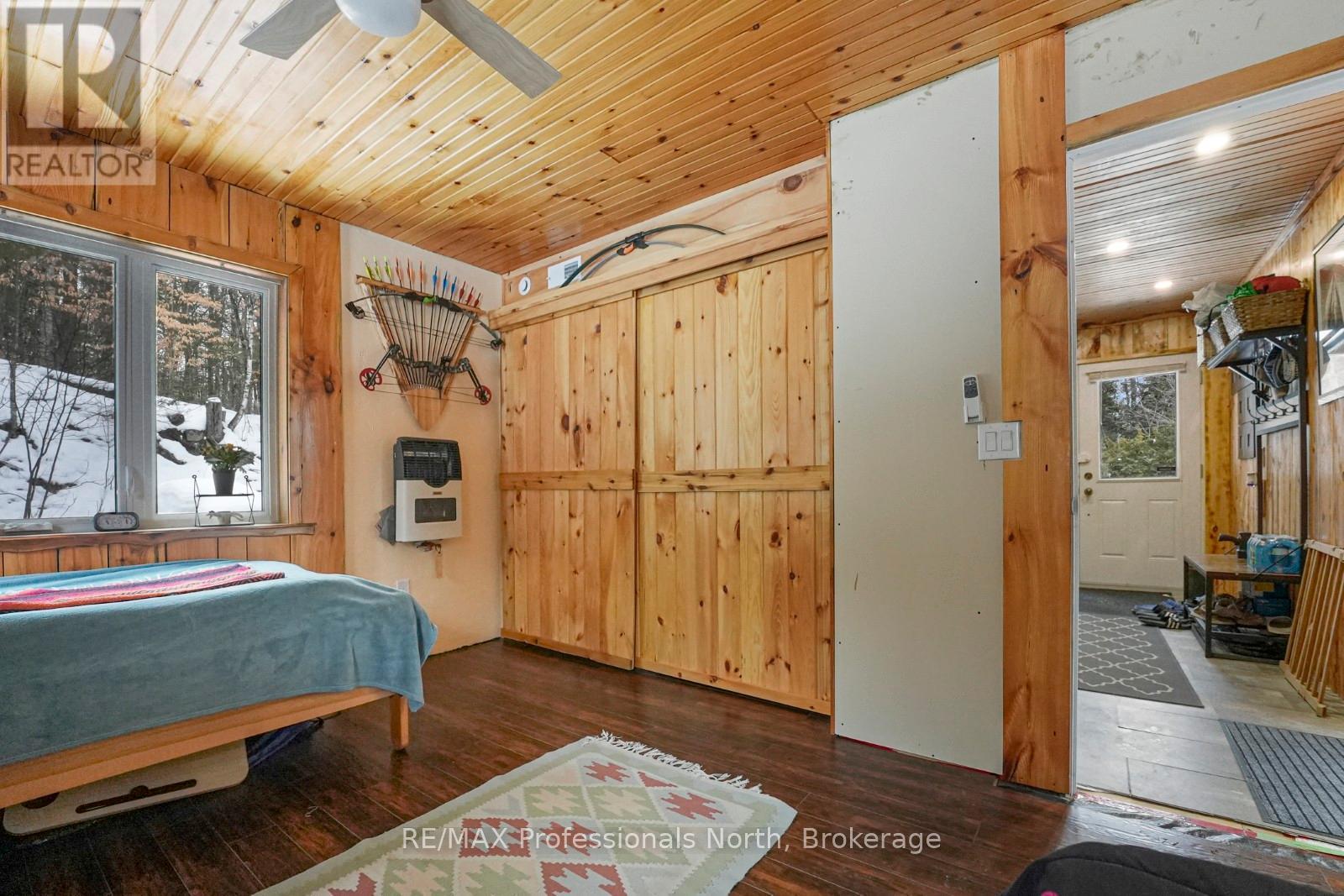 1029 Cranberry Lake Road, Dysart Et Al (Guilford), Ontario  K0M 1S0 - Photo 14 - X12928880