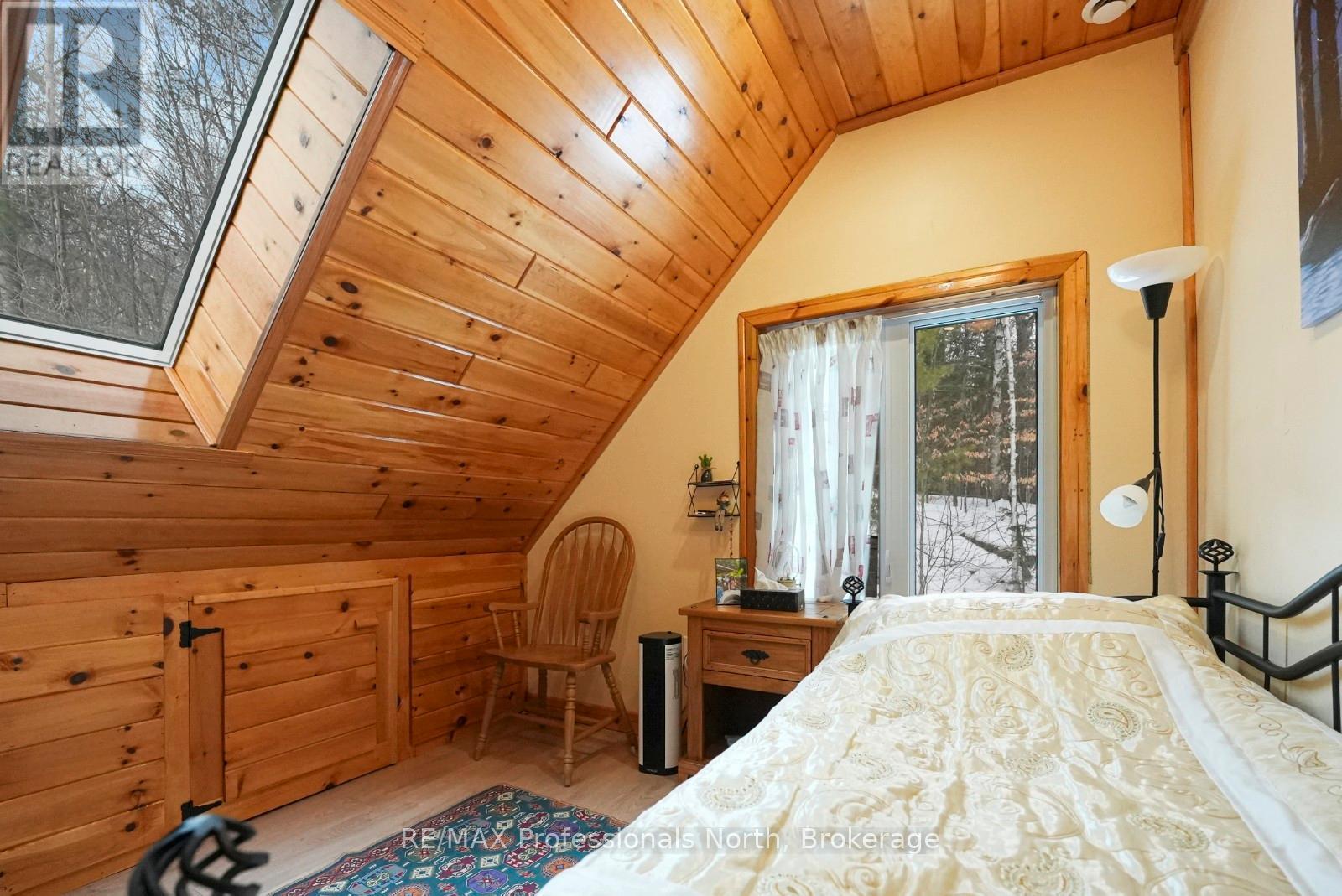 1029 Cranberry Lake Road, Dysart Et Al (Guilford), Ontario  K0M 1S0 - Photo 18 - X12928880