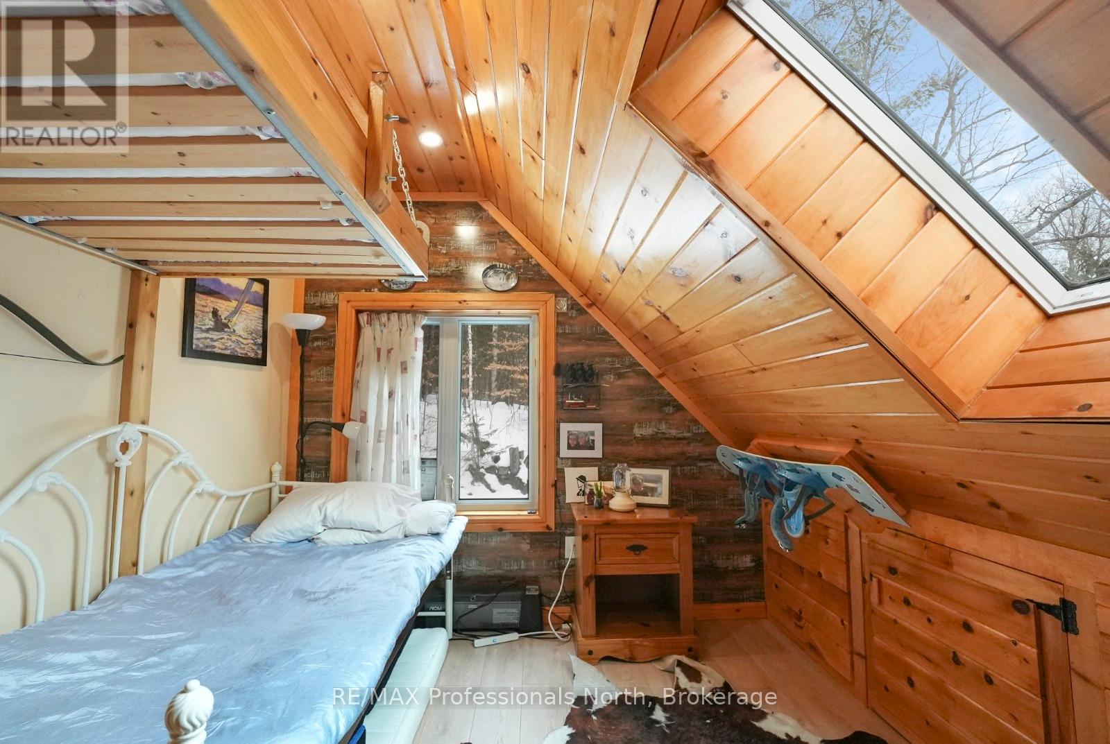 1029 Cranberry Lake Road, Dysart Et Al (Guilford), Ontario  K0M 1S0 - Photo 20 - X12928880