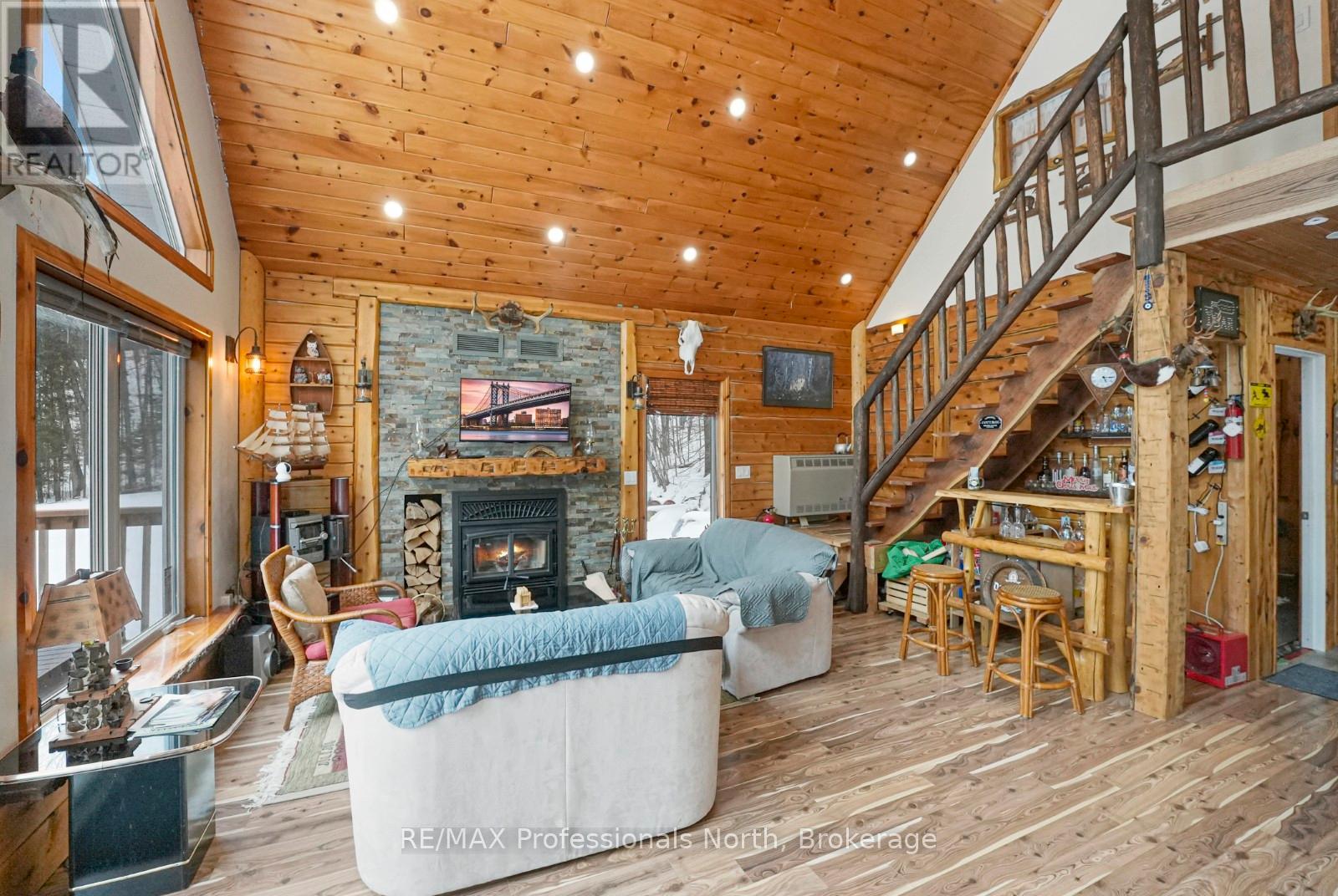 1029 Cranberry Lake Road, Dysart Et Al (Guilford), Ontario  K0M 1S0 - Photo 9 - X12928880