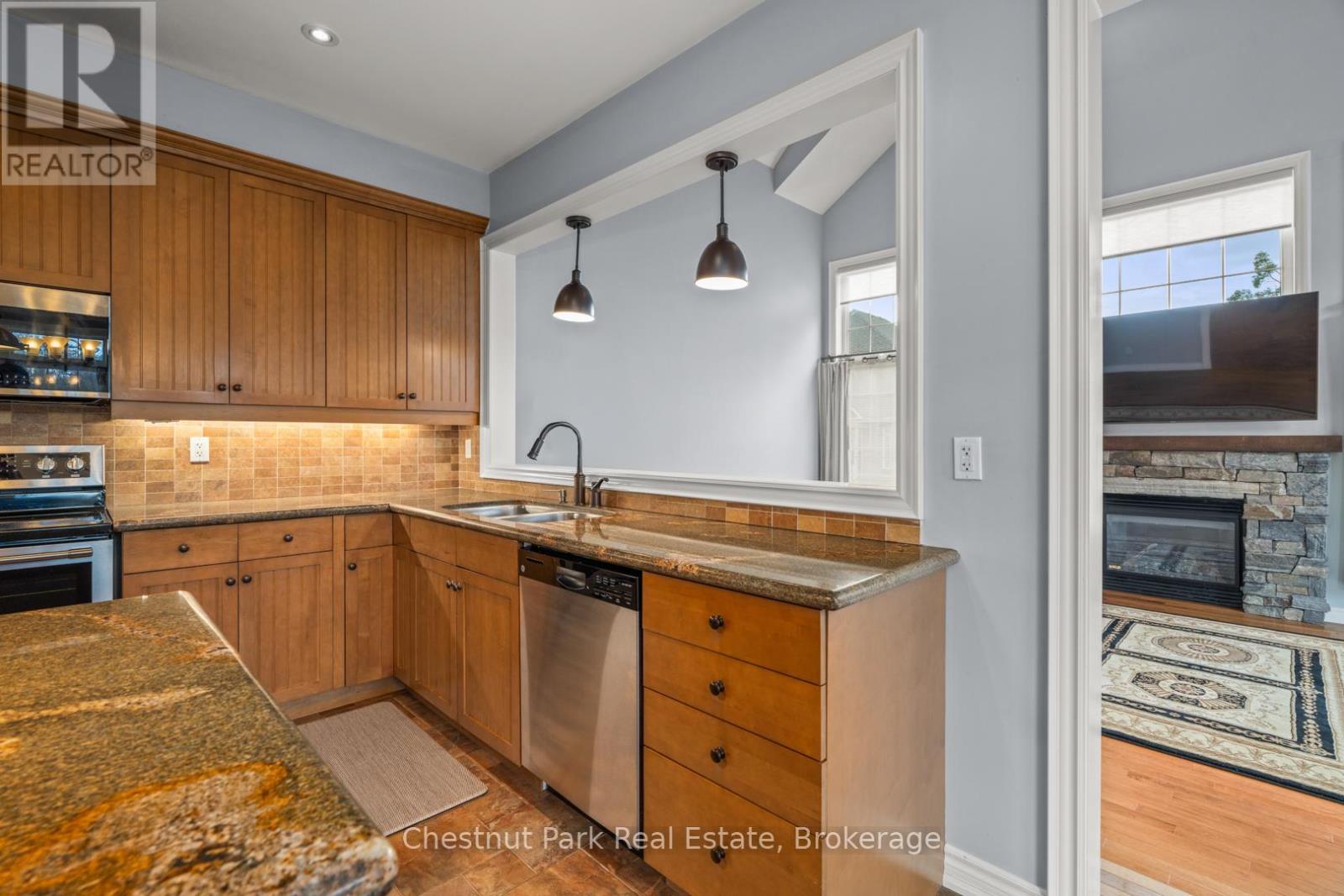 23 Spencer Street, Bracebridge (Monck (Bracebridge)), Ontario  P1L 0B7 - Photo 10 - X12928912