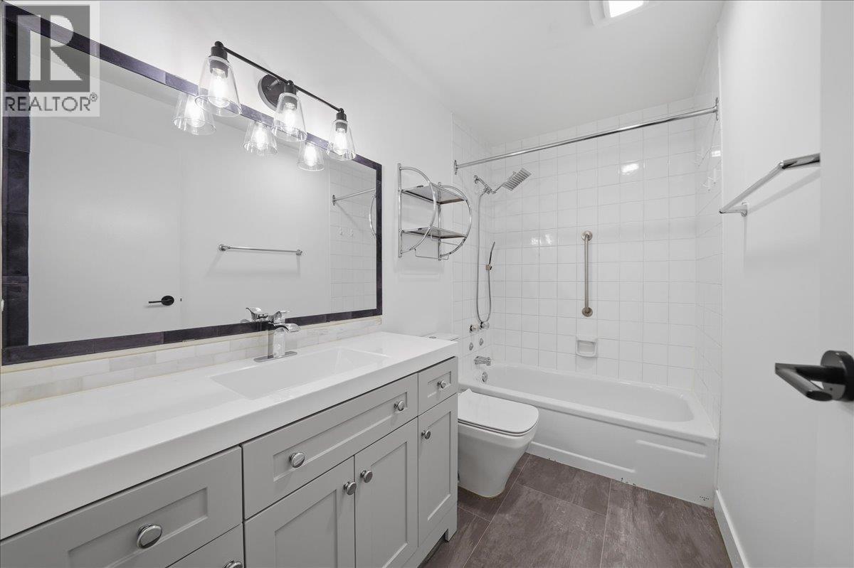 406 1340 Duchess Avenue, West Vancouver, British Columbia  V7T 1H6 - Photo 10 - R3102722