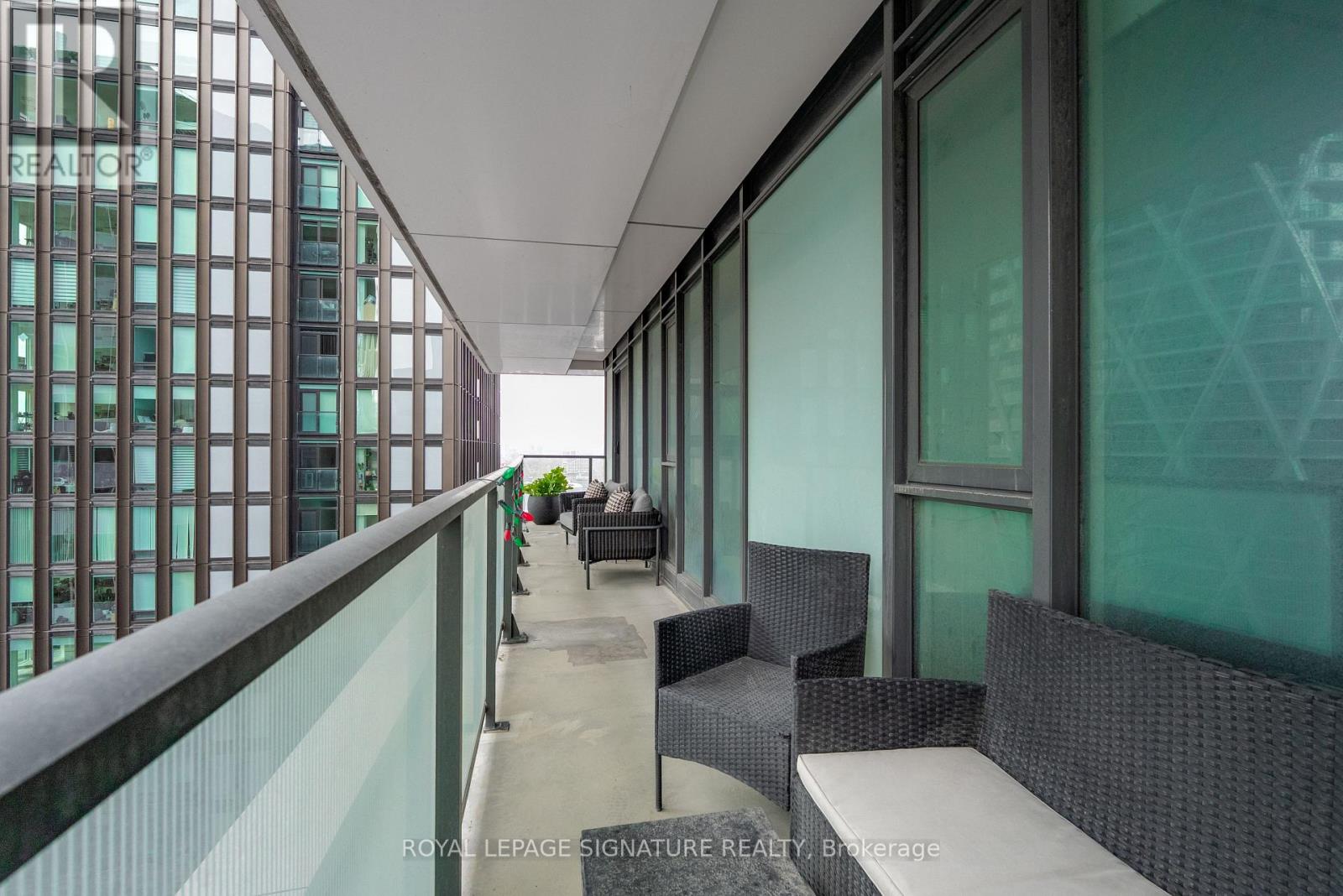 2503 - 426 University Avenue, Toronto (University), Ontario  M5G 1S9 - Photo 16 - C12928816