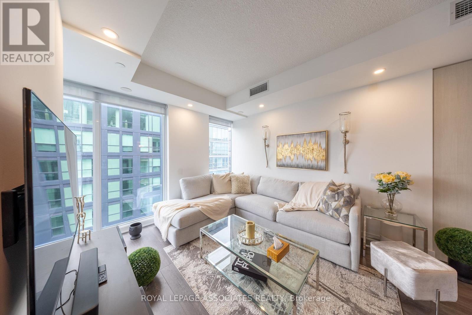 5206 - 125 Blue Jays Way, Toronto (Waterfront Communities), Ontario  M5V 0N5 - Photo 10 - C12928900