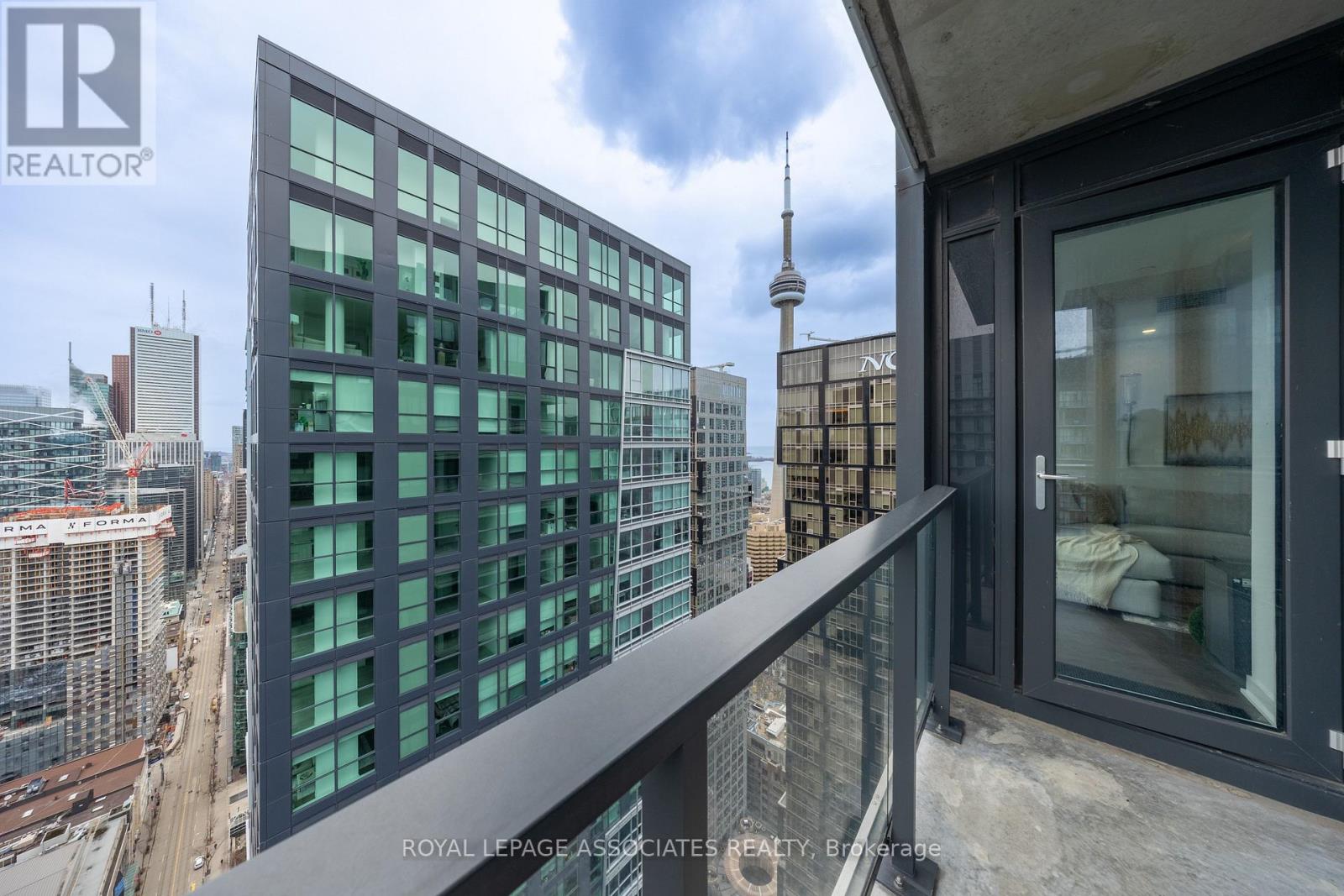 5206 - 125 Blue Jays Way, Toronto (Waterfront Communities), Ontario  M5V 0N5 - Photo 13 - C12928900