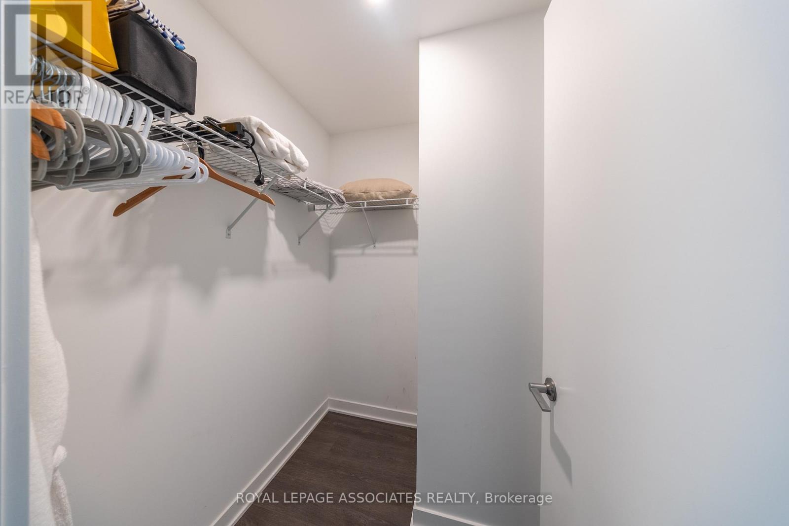 5206 - 125 Blue Jays Way, Toronto (Waterfront Communities), Ontario  M5V 0N5 - Photo 19 - C12928900