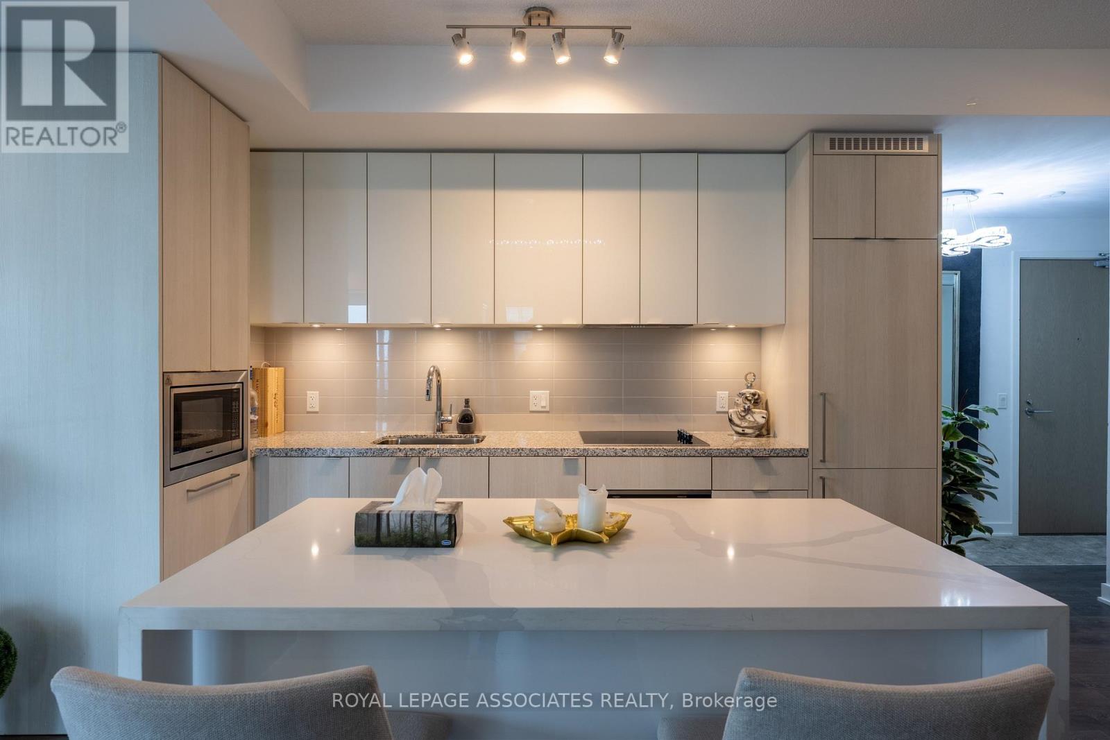 5206 - 125 Blue Jays Way, Toronto (Waterfront Communities), Ontario  M5V 0N5 - Photo 8 - C12928900