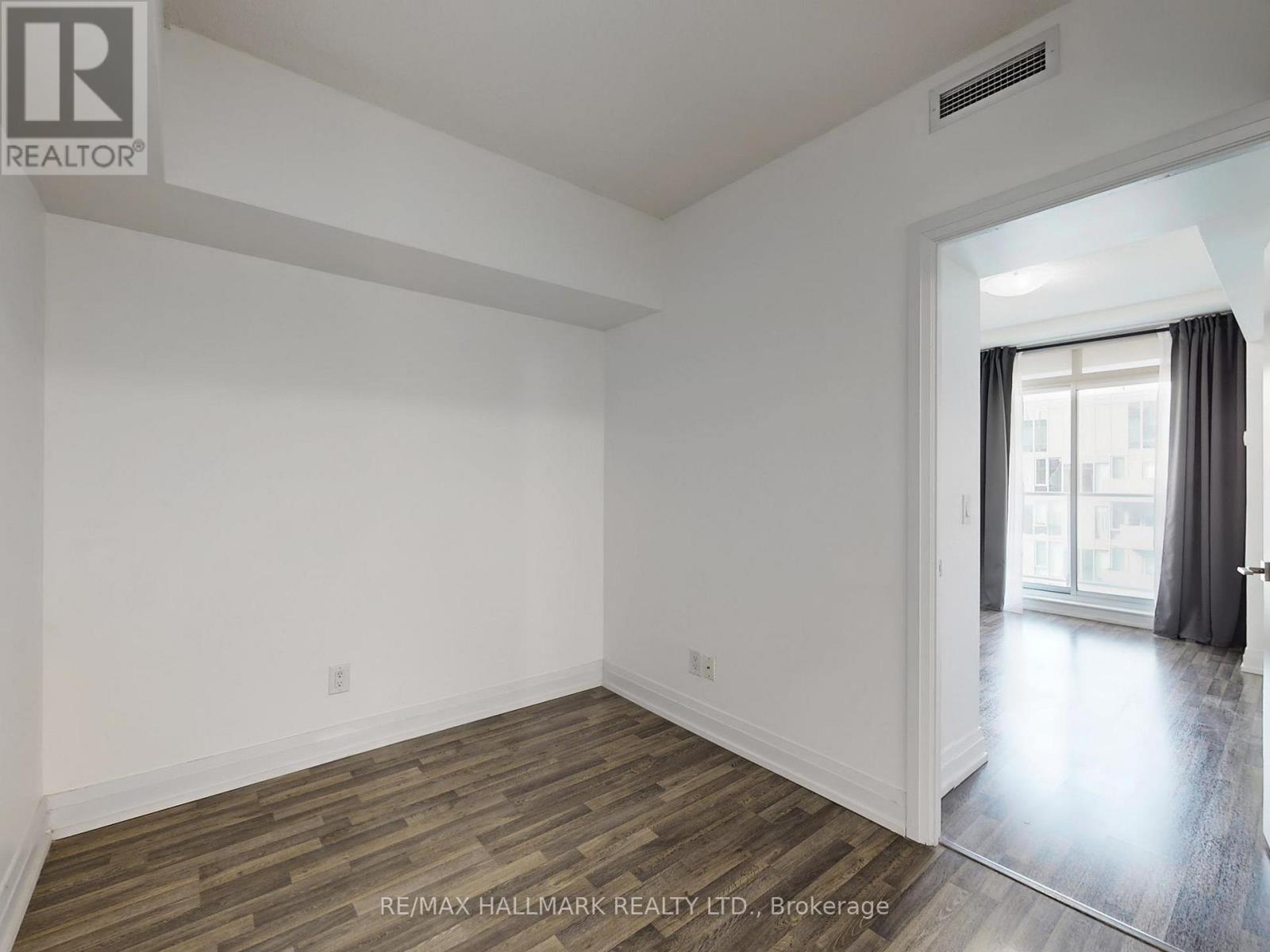 1207 W - 565 Wilson Avenue, Toronto (Clanton Park), Ontario  M3H 0C6 - Photo 12 - C12928902