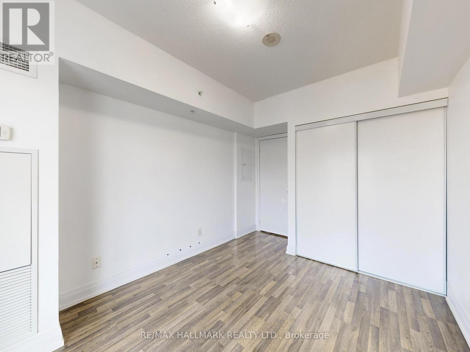 1207 W - 565 Wilson Avenue, Toronto (Clanton Park), Ontario  M3H 0C6 - Photo 17 - C12928902