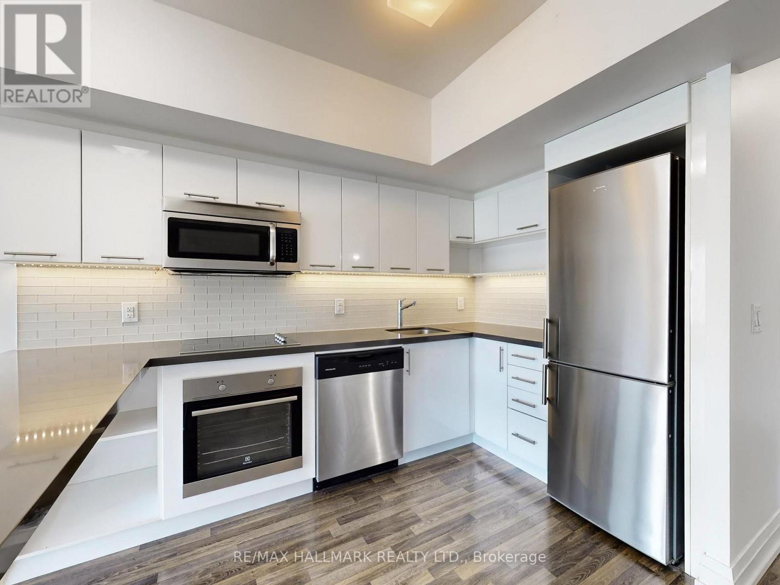 1207 W - 565 Wilson Avenue, Toronto (Clanton Park), Ontario  M3H 0C6 - Photo 7 - C12928902