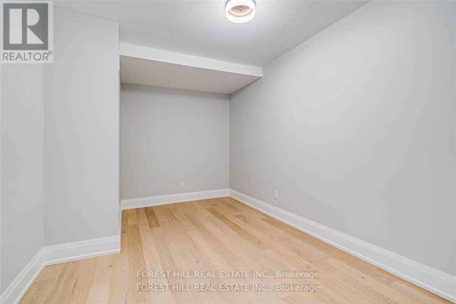 Upper - 63 Argyle Street, Toronto (Trinity-Bellwoods), Ontario  M6J 1N8 - Photo 12 - C12928926