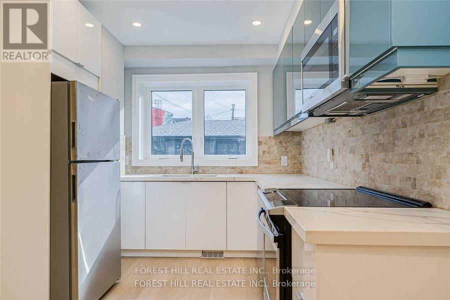 Upper - 63 Argyle Street, Toronto (Trinity-Bellwoods), Ontario  M6J 1N8 - Photo 2 - C12928926