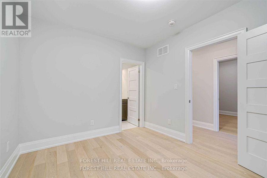 Upper - 63 Argyle Street, Toronto (Trinity-Bellwoods), Ontario  M6J 1N8 - Photo 9 - C12928926