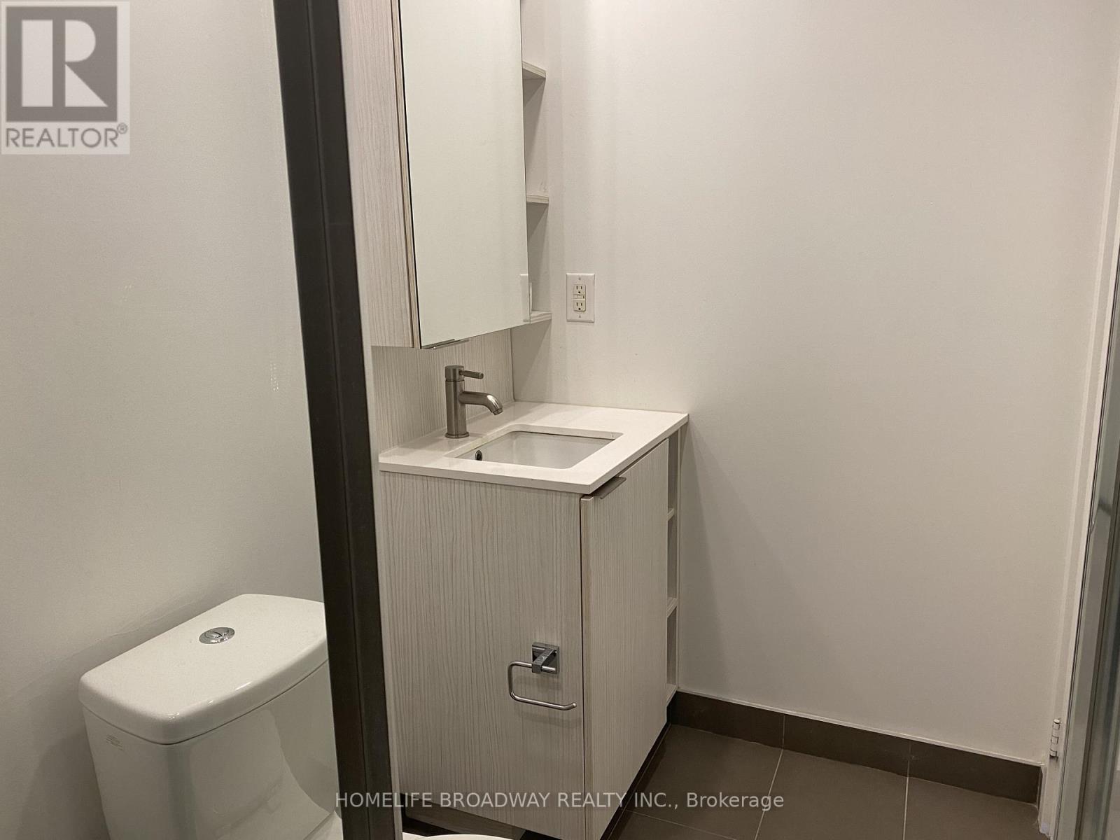 820 - 170 Sumach Street, Toronto (Regent Park), Ontario  M5A 0C3 - Photo 11 - C12928936