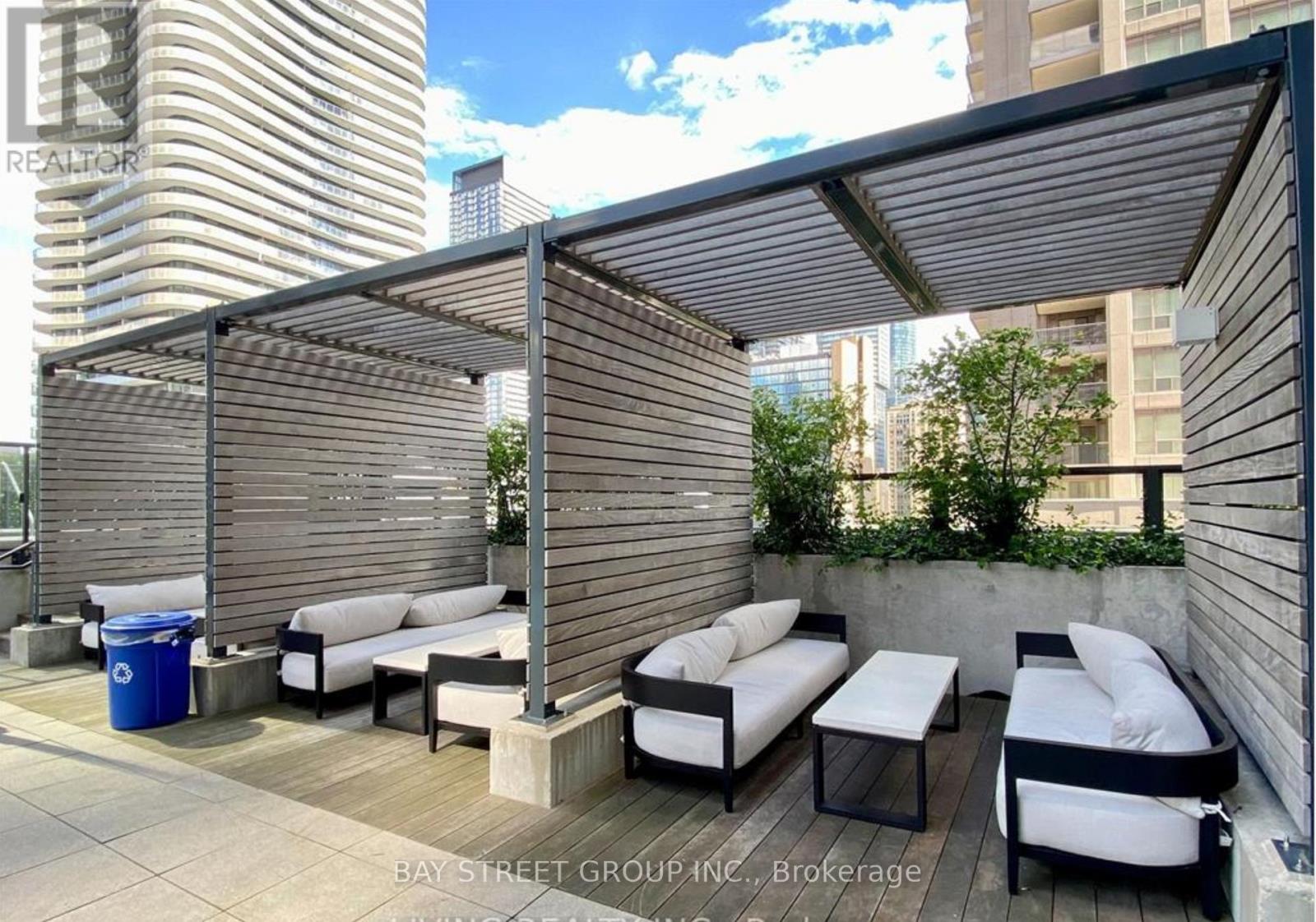 2418 - 955 Bay Street, Toronto (Bay Street Corridor), Ontario  M5S 0C6 - Photo 13 - C12928950