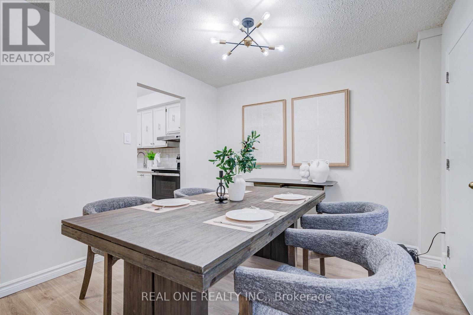 81 Elsa Vine Way, Toronto (Bayview Village), Ontario  M2J 4H8 - Photo 11 - C12929042