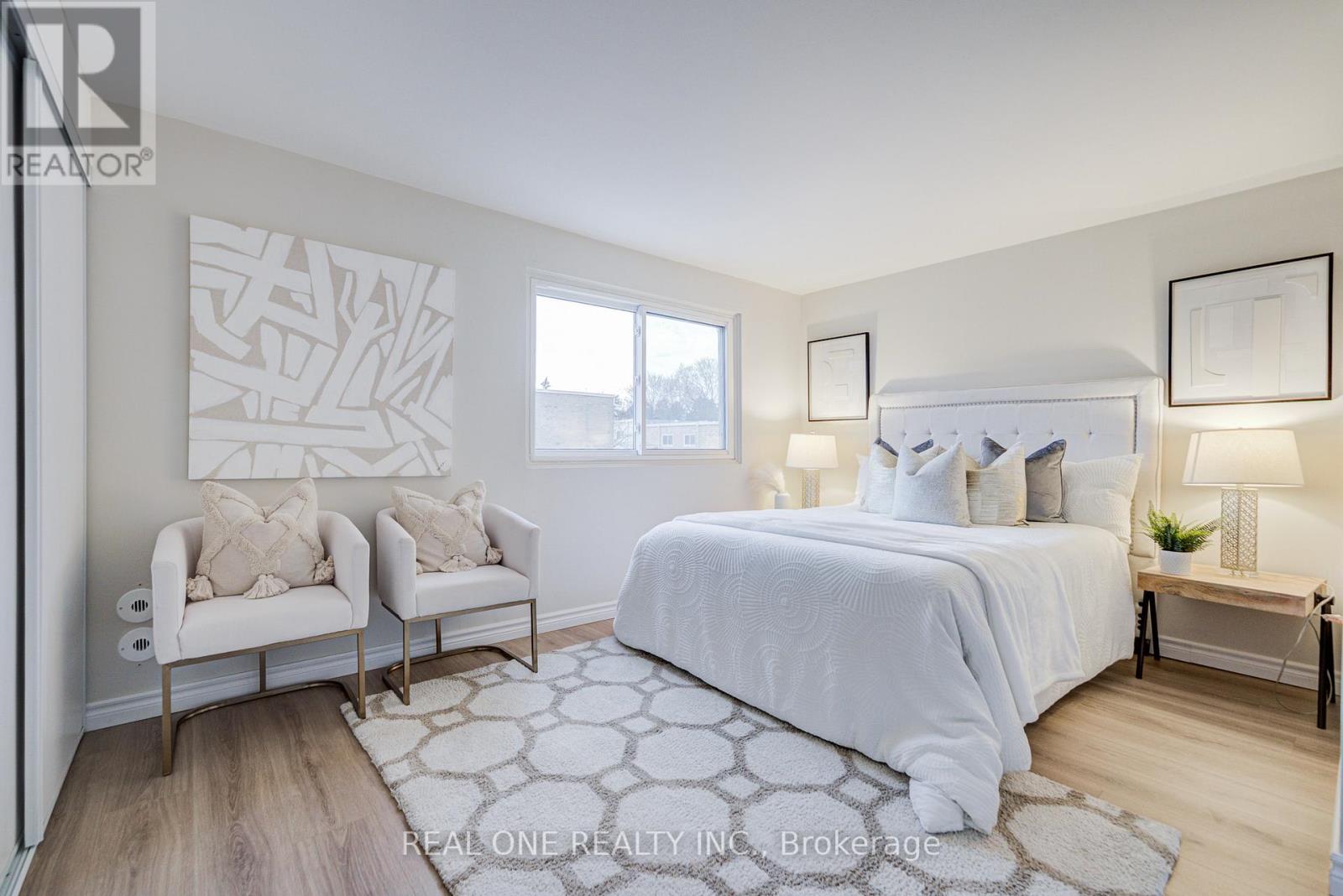 81 Elsa Vine Way, Toronto (Bayview Village), Ontario  M2J 4H8 - Photo 20 - C12929042