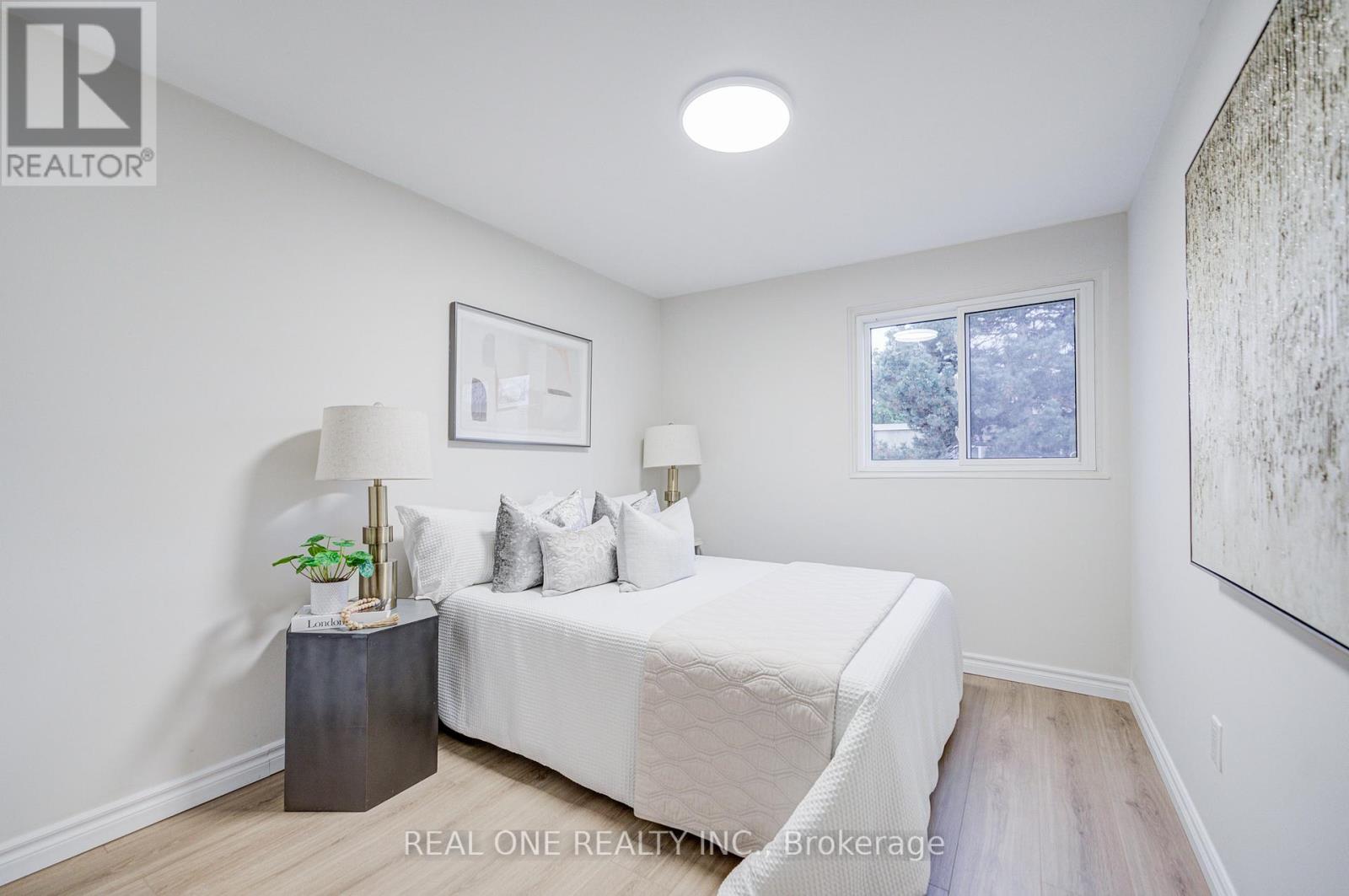 81 Elsa Vine Way, Toronto (Bayview Village), Ontario  M2J 4H8 - Photo 24 - C12929042