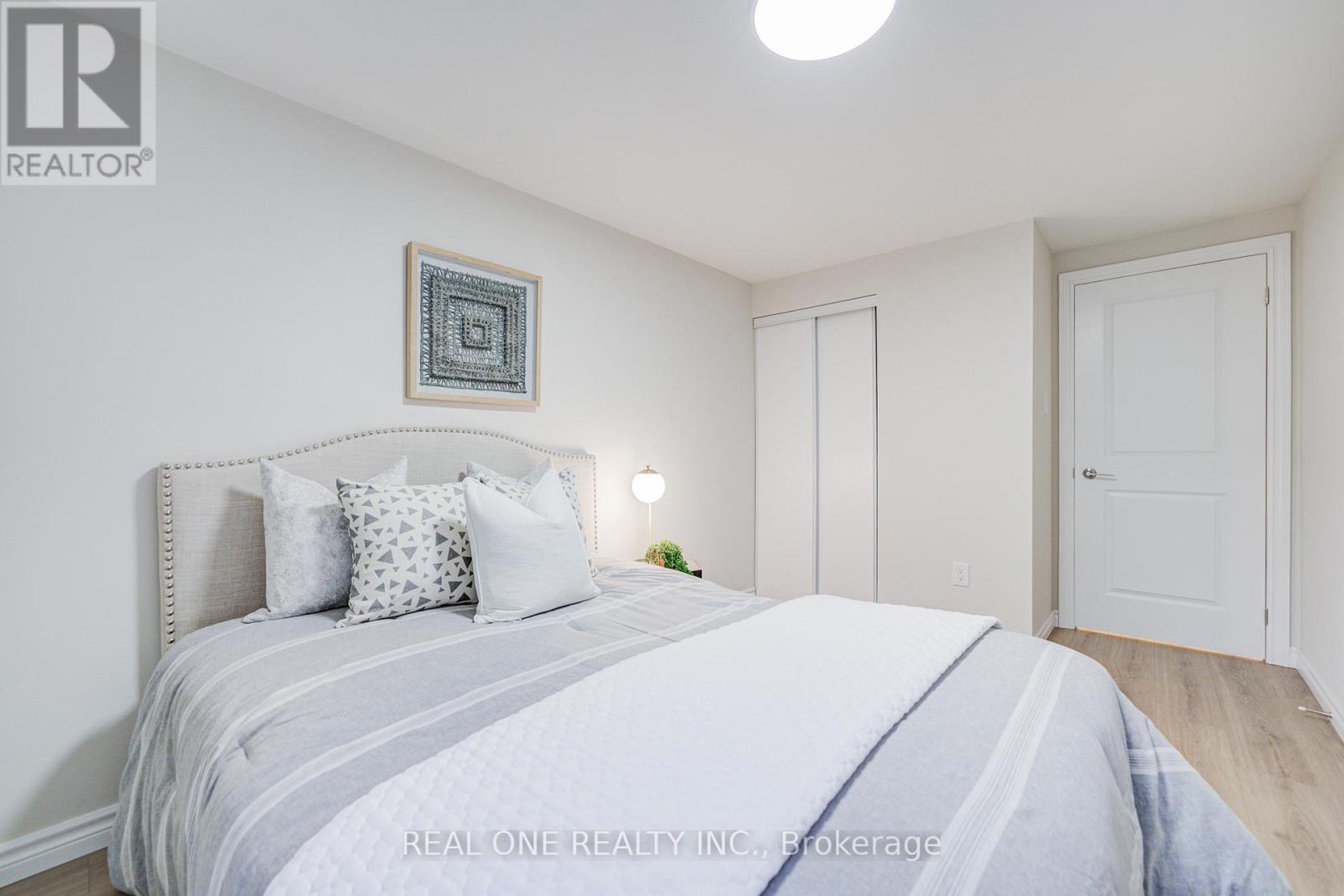 81 Elsa Vine Way, Toronto (Bayview Village), Ontario  M2J 4H8 - Photo 28 - C12929042