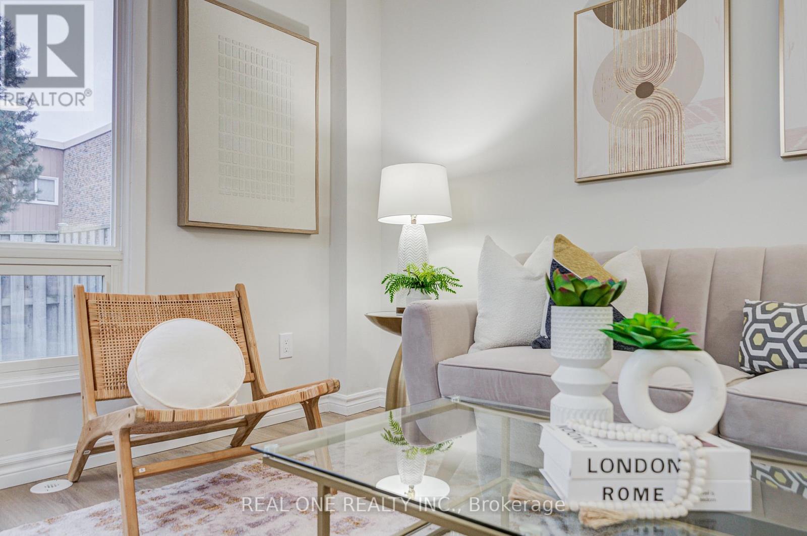 81 Elsa Vine Way, Toronto (Bayview Village), Ontario  M2J 4H8 - Photo 7 - C12929042